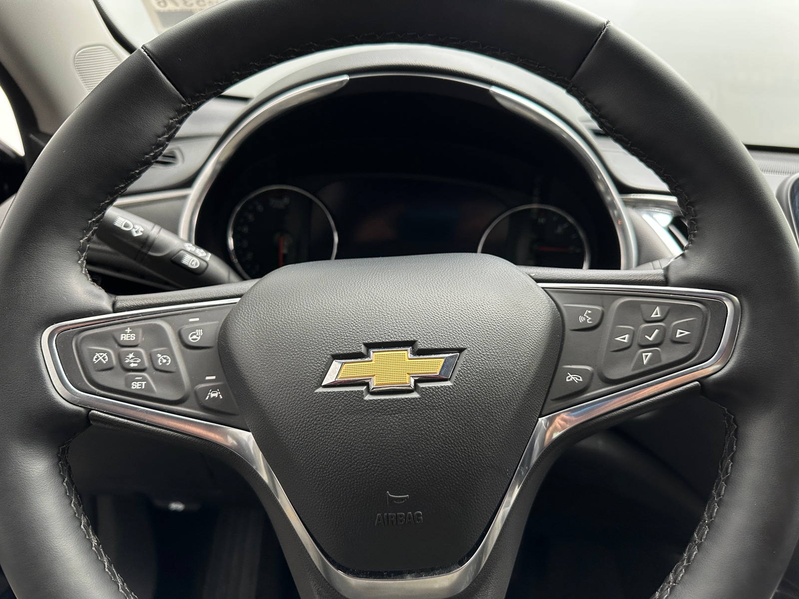 Thumbnail: 2024 Chevrolet Malibu - 4