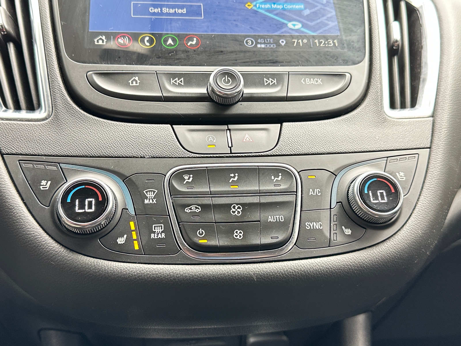 Thumbnail: 2024 Chevrolet Malibu - 3