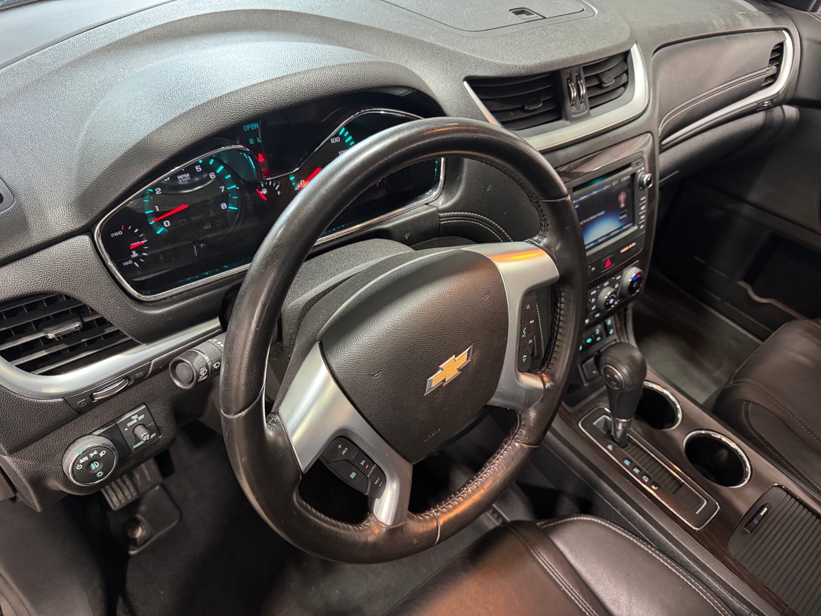 Thumbnail: 2016 Chevrolet Traverse - 3