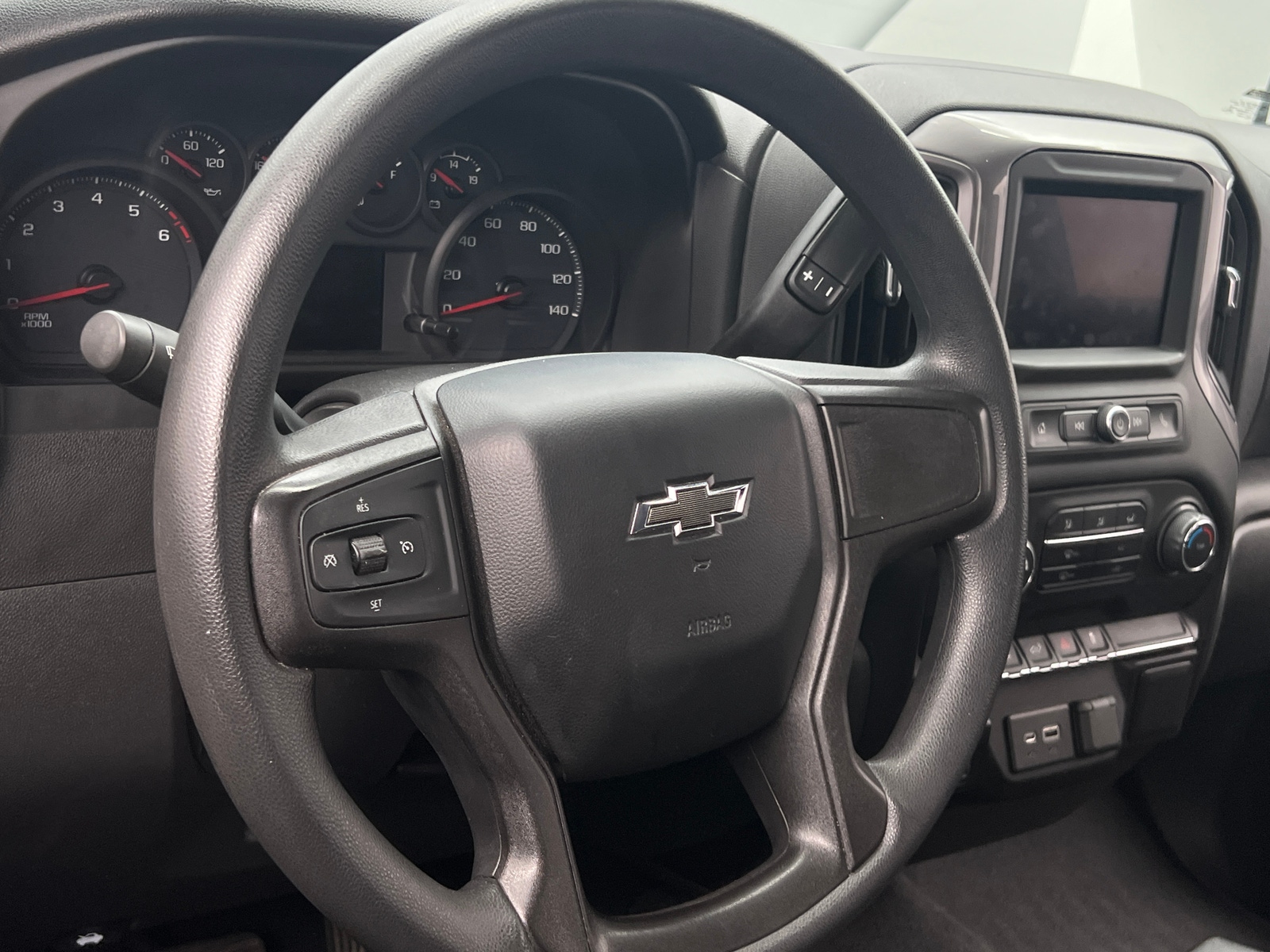 Thumbnail: 2021 Chevrolet Silverado 1500 - 5