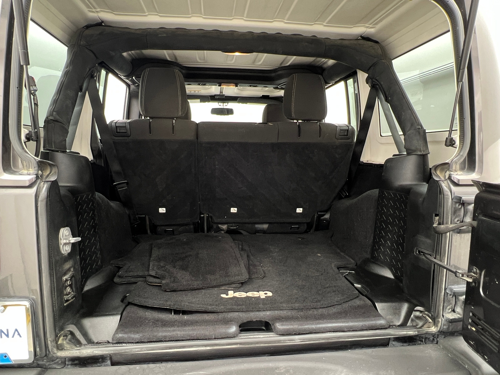 Thumbnail: 2016 Jeep Wrangler - 7