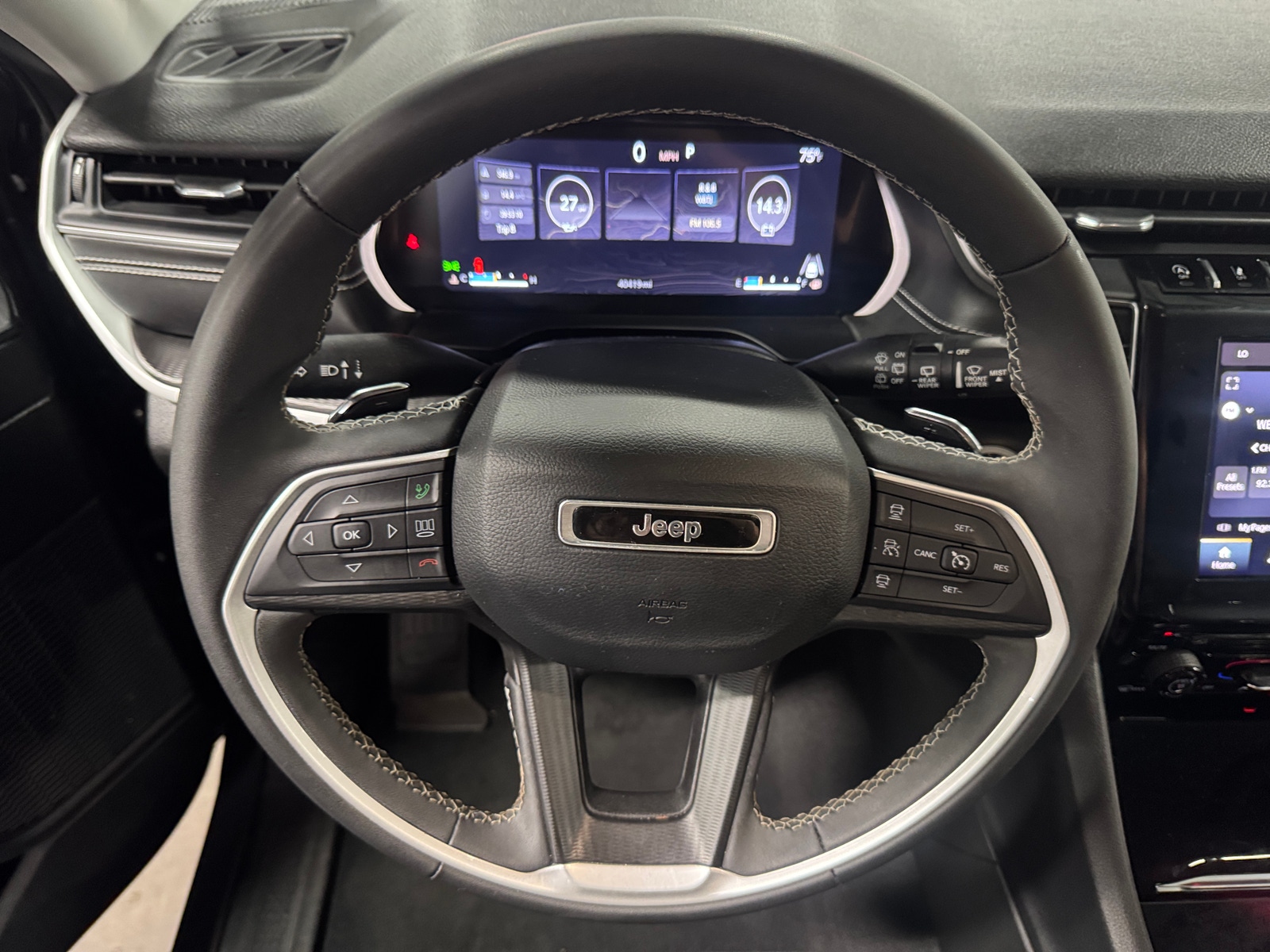 Thumbnail: 2023 Jeep Grand Cherokee - 5