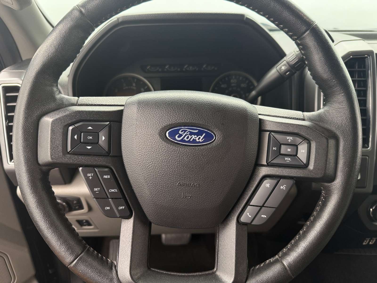Thumbnail: 2019 Ford Econoline - 5