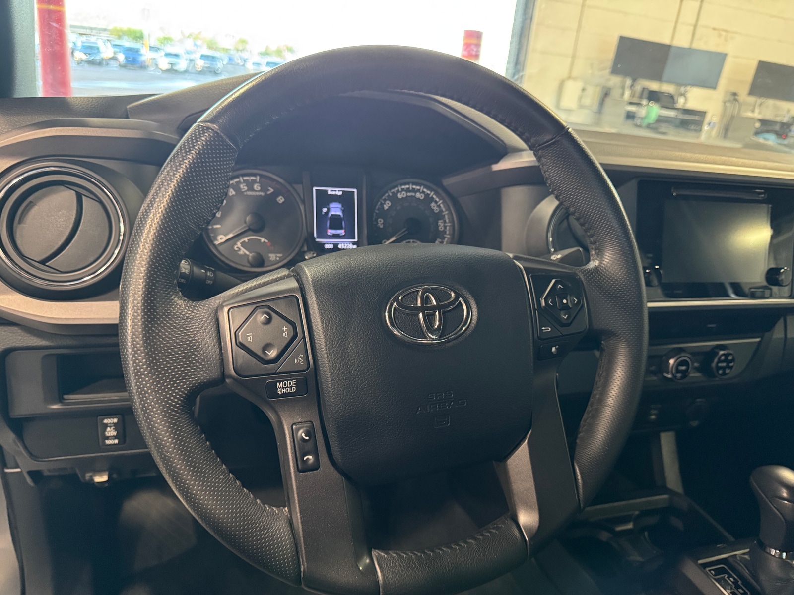 Thumbnail: 2017 Toyota Tacoma - 5
