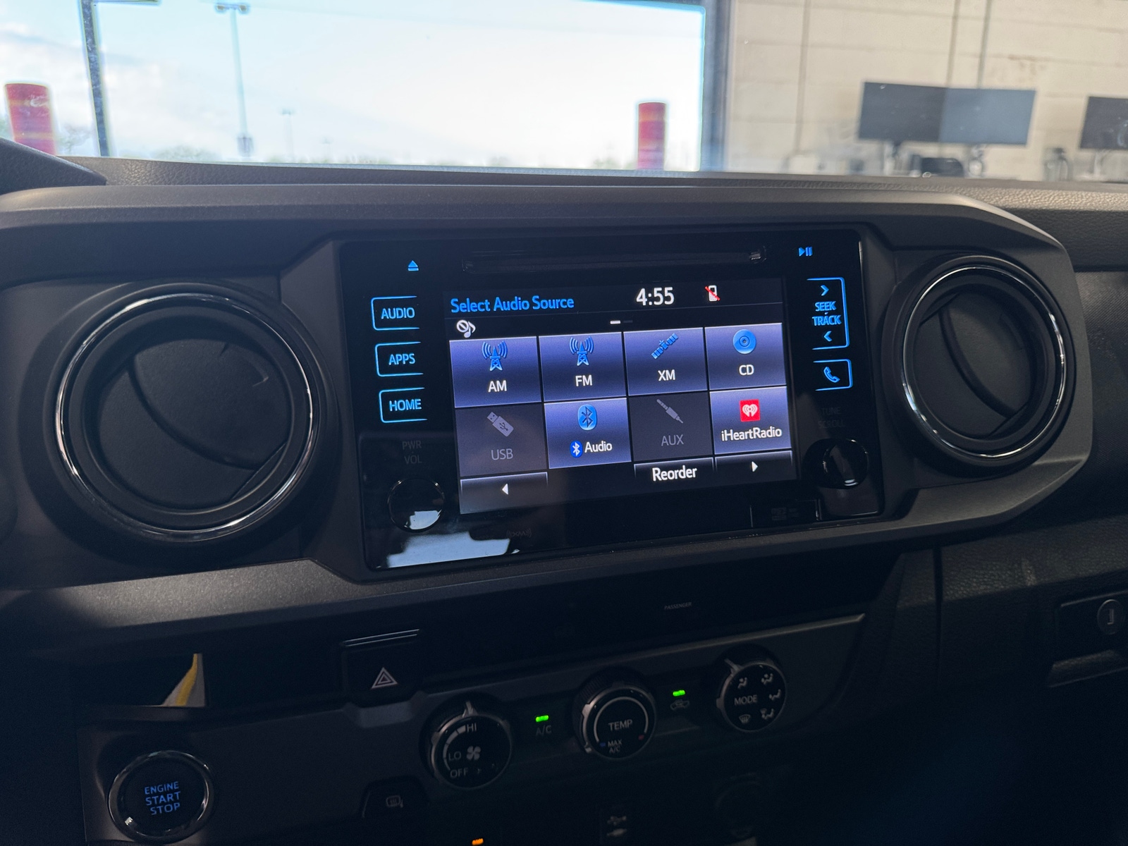 Thumbnail: 2017 Toyota Tacoma - 4