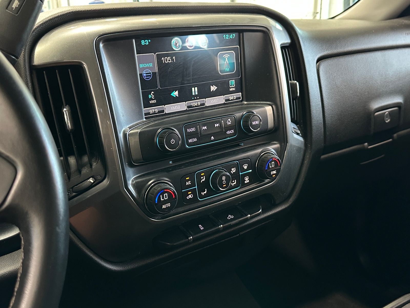 Thumbnail: 2015 Chevrolet Silverado 1500 - 4