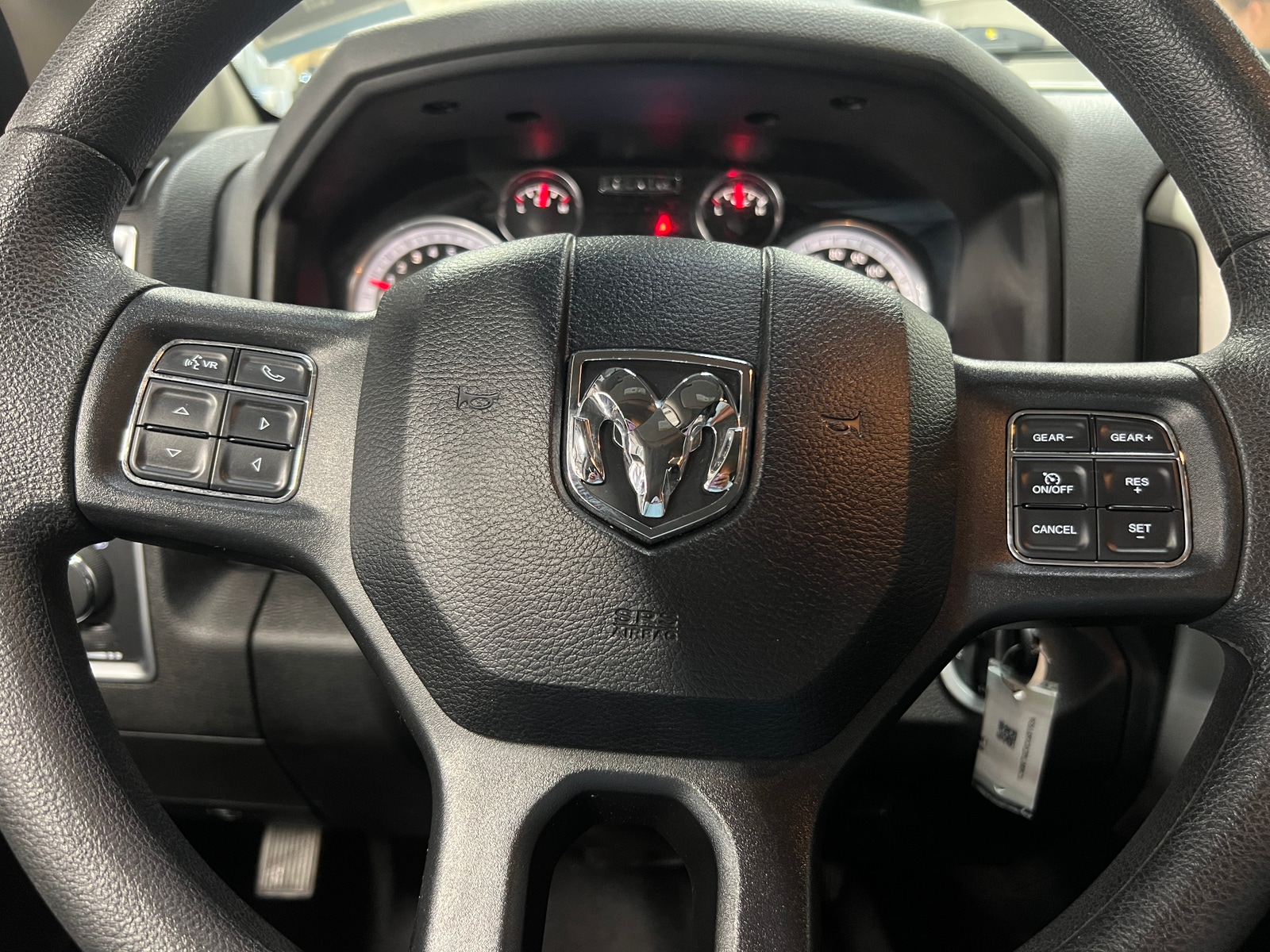 Thumbnail: 2019 RAM 1500 Classic - 5