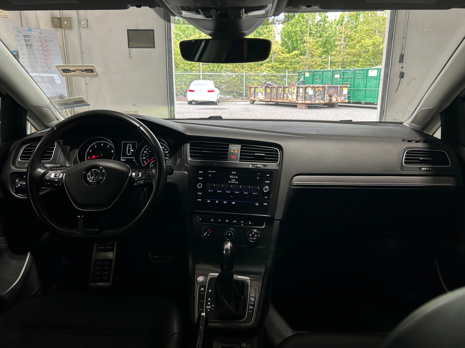 Thumbnail: 2019 Volkswagen Golf - 2