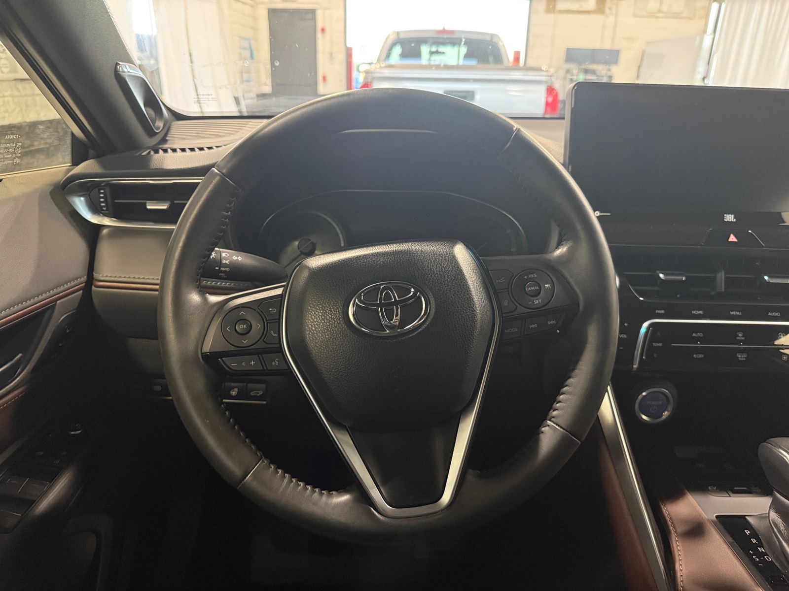 Thumbnail: 2021 Toyota Venza - 4