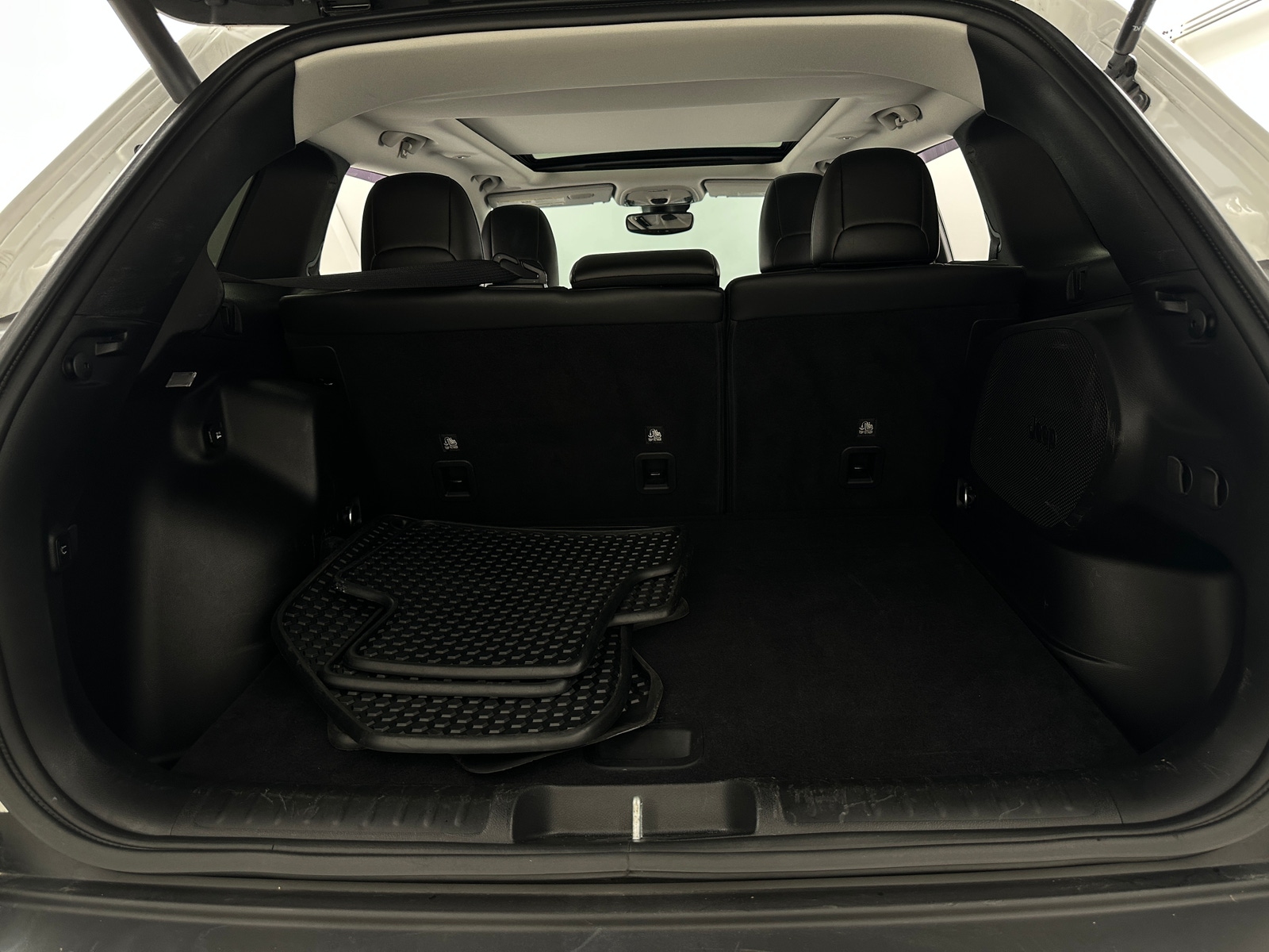 Thumbnail: 2021 Jeep Cherokee - 6