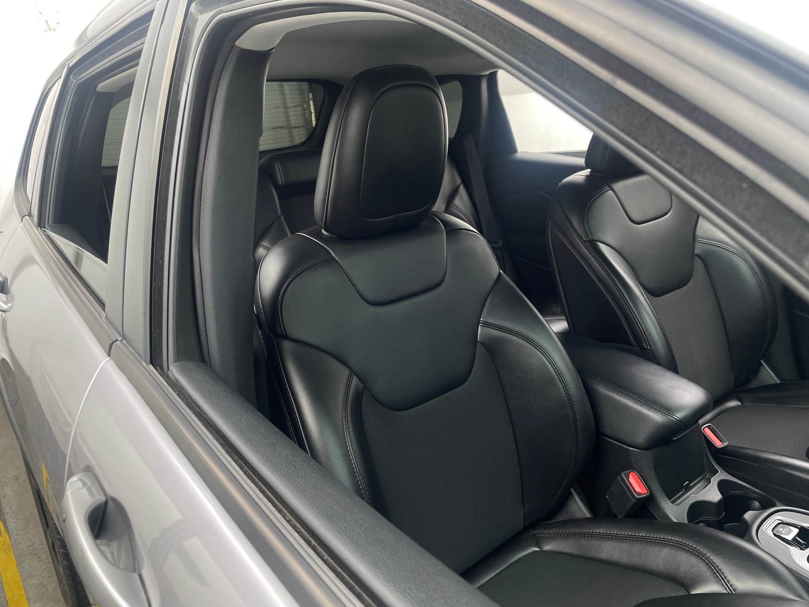Thumbnail: 2019 Jeep Cherokee - 2