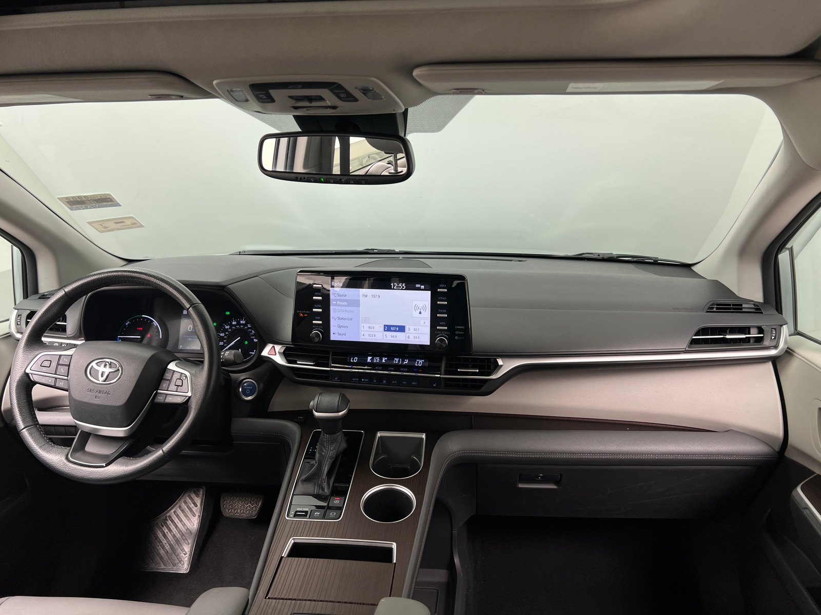 Thumbnail: 2021 Toyota Sienna - 2