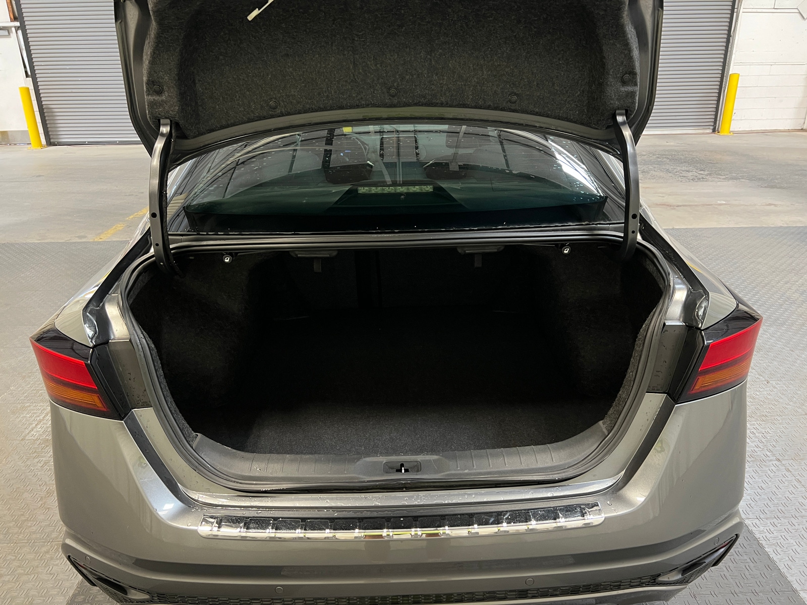 Thumbnail: 2019 Nissan Altima - 7