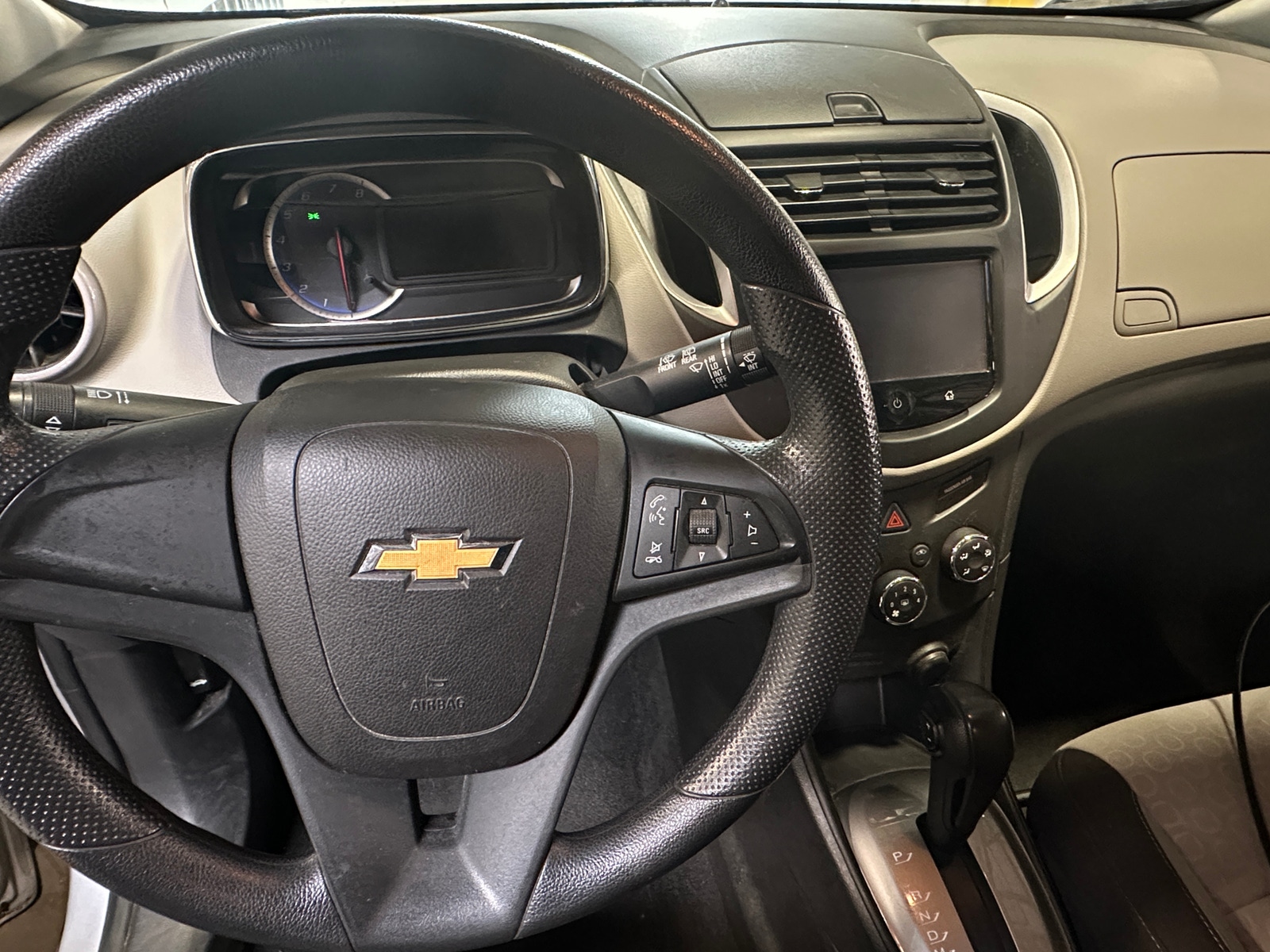 Thumbnail: 2016 Chevrolet Trax - 3