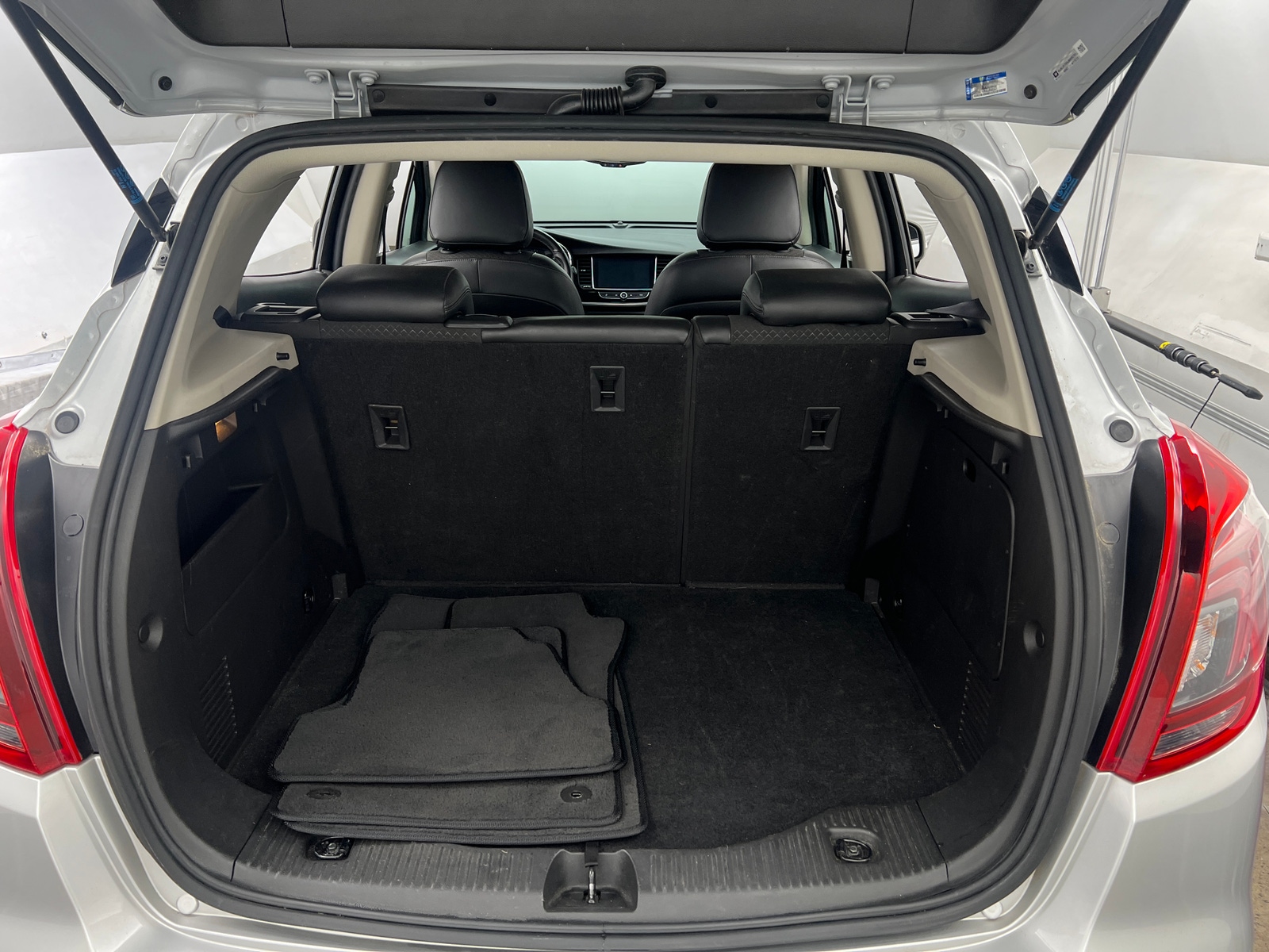 Thumbnail: 2018 Buick Encore - 7