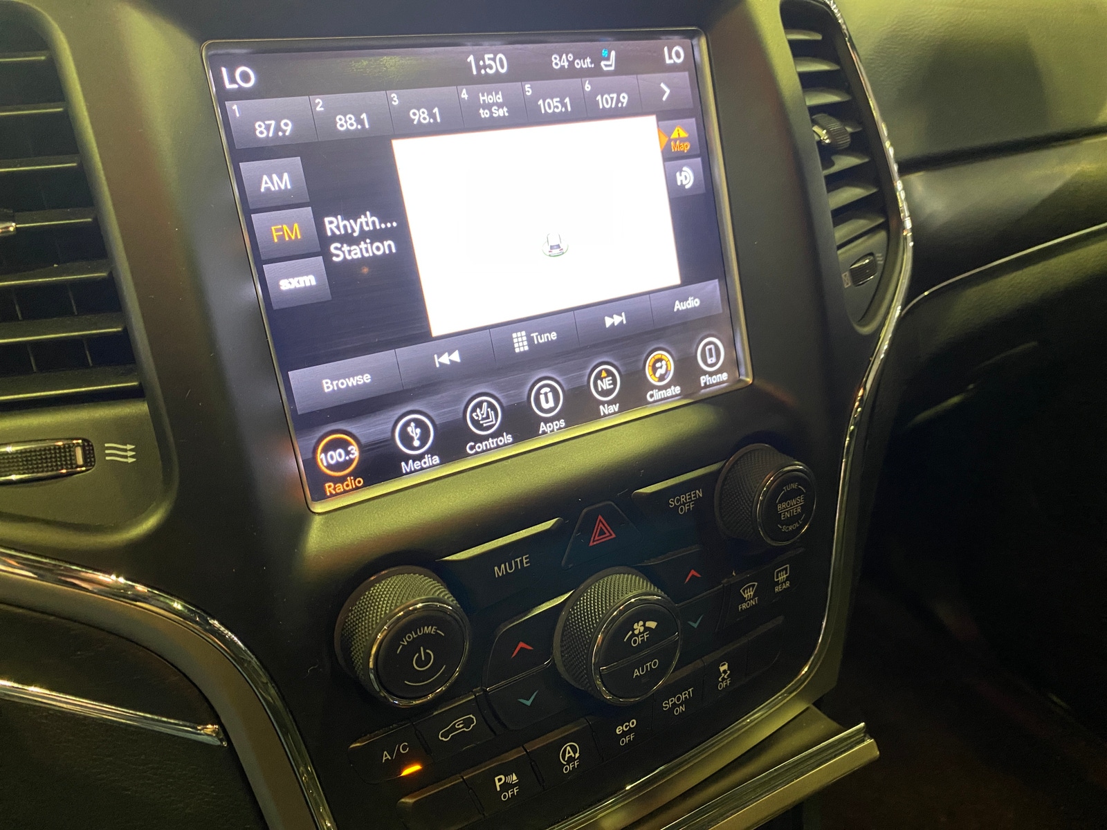 Thumbnail: 2018 Jeep Grand Cherokee - 3