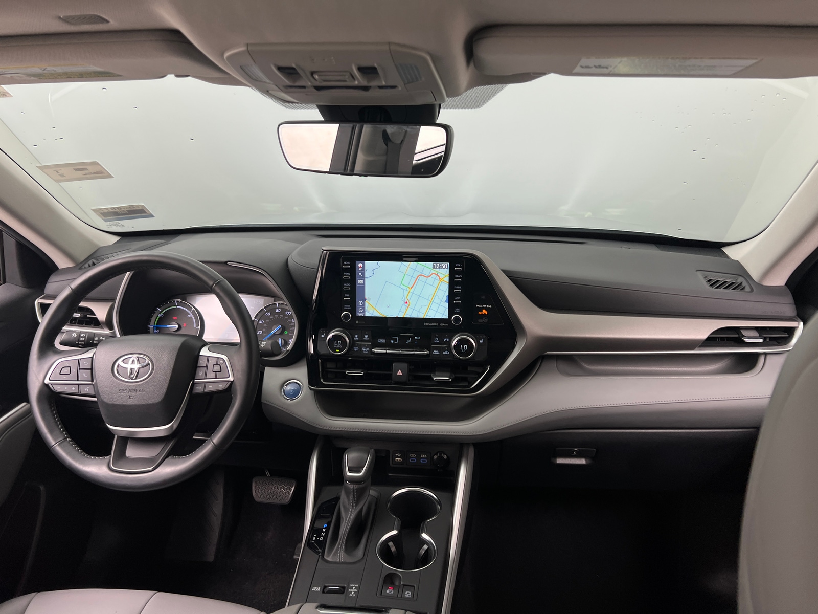 Thumbnail: 2022 Toyota Highlander - 2