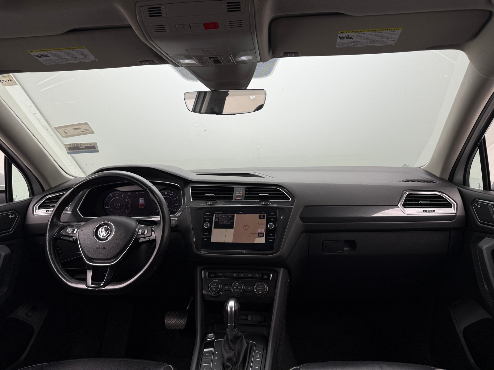Thumbnail: 2018 Volkswagen Tiguan - 2