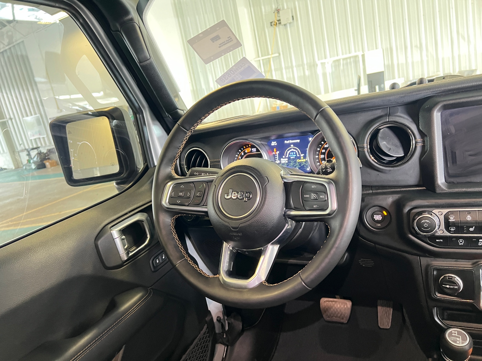 Thumbnail: 2022 Jeep Wrangler - 5