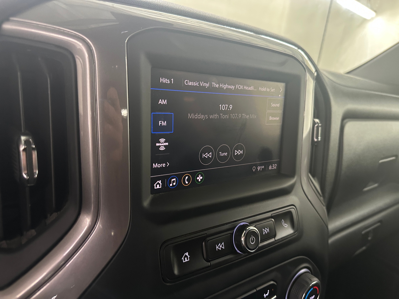 Thumbnail: 2023 Chevrolet Silverado 1500 - 4