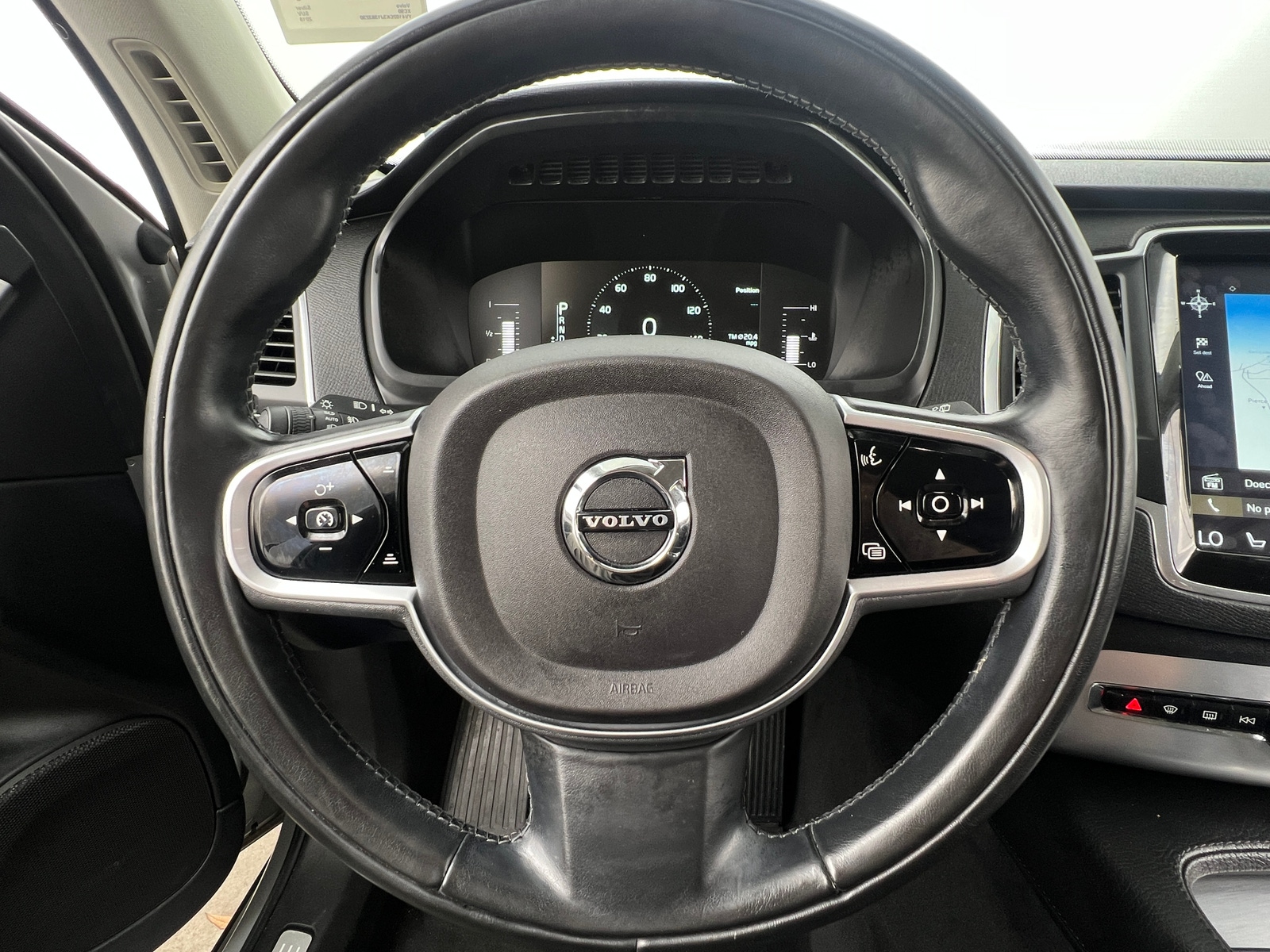 Thumbnail: 2018 Volvo XC90 - 4