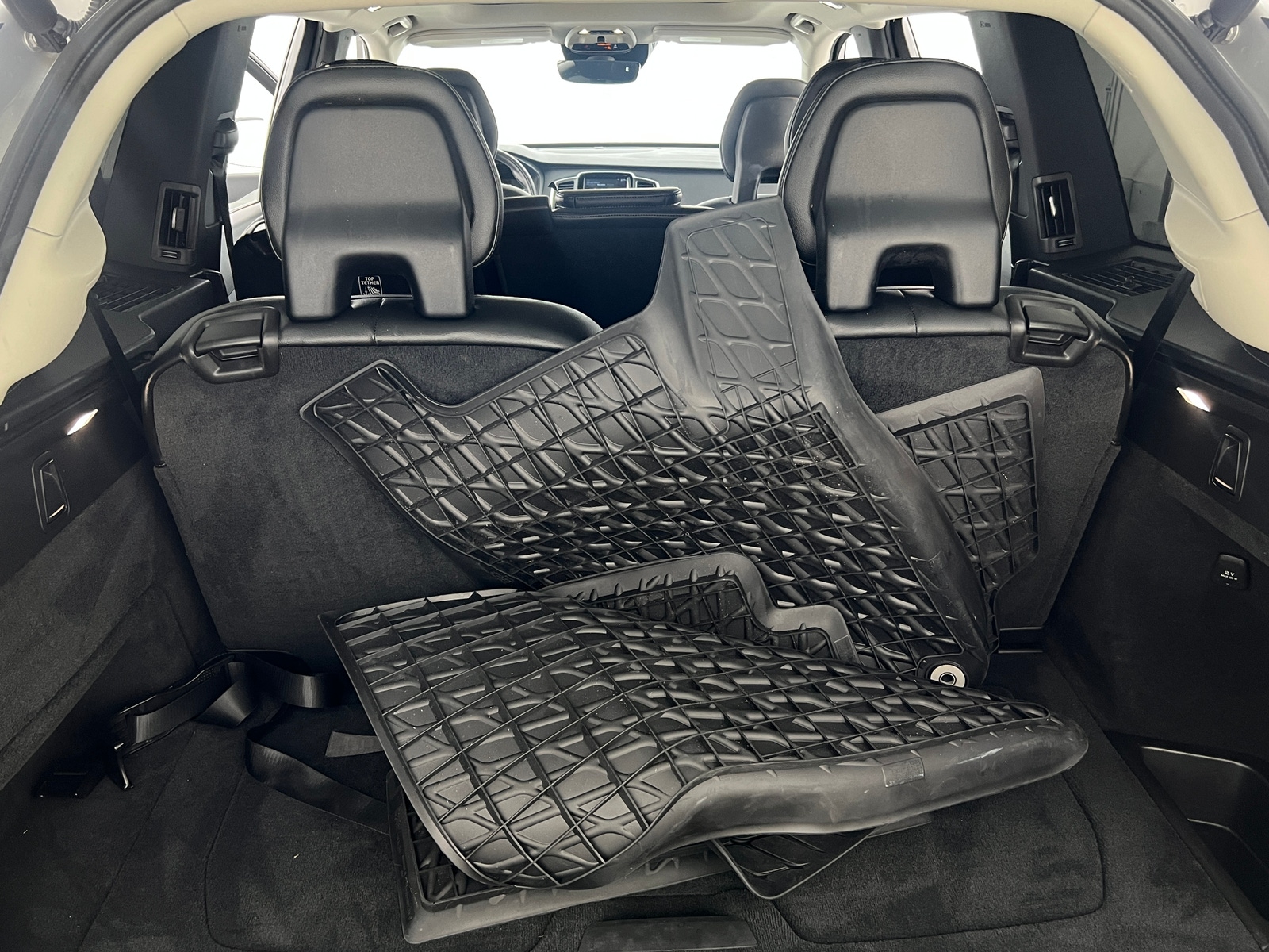 Thumbnail: 2018 Volvo XC90 - 6