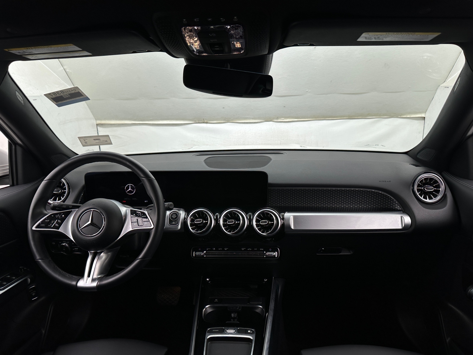 Thumbnail: 2025 Mercedes-Benz GLB - 2