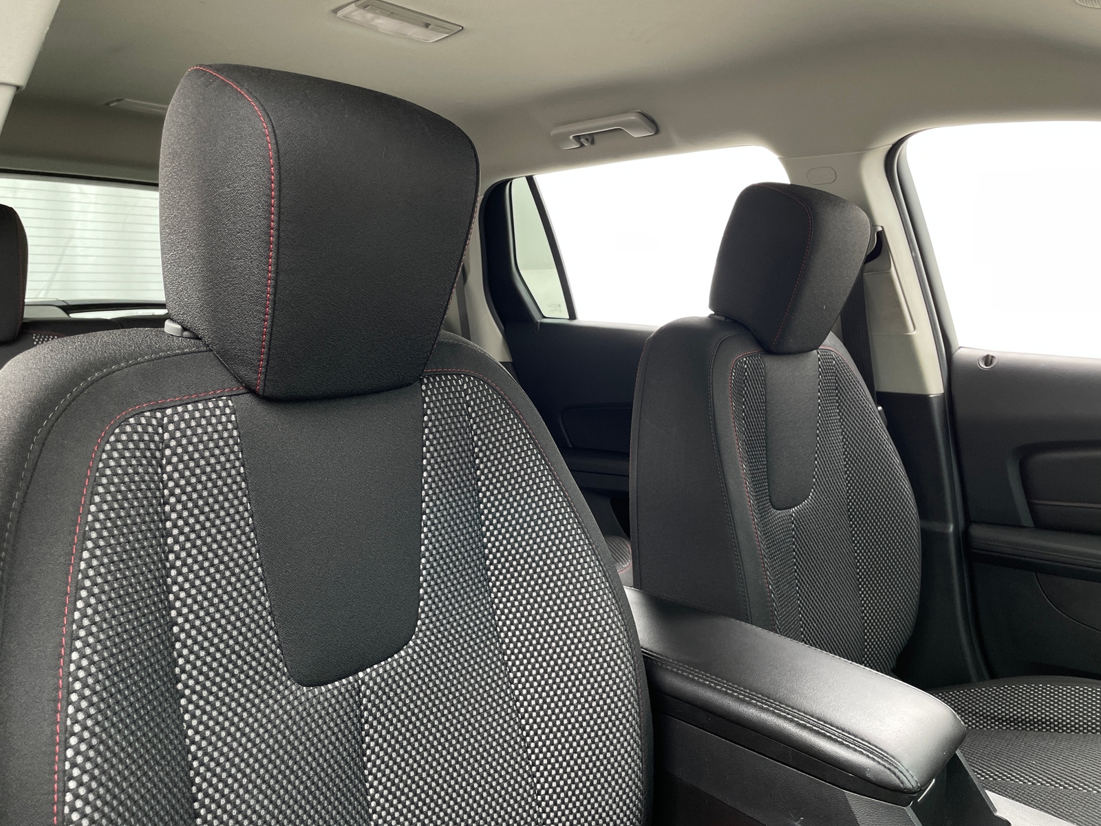 Thumbnail: 2017 GMC Terrain - 2