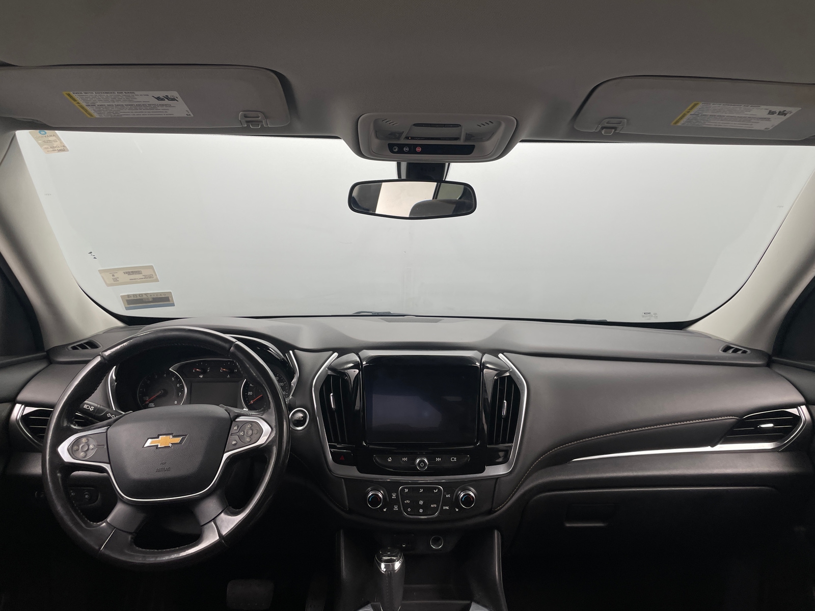 Thumbnail: 2020 Chevrolet Traverse - 3