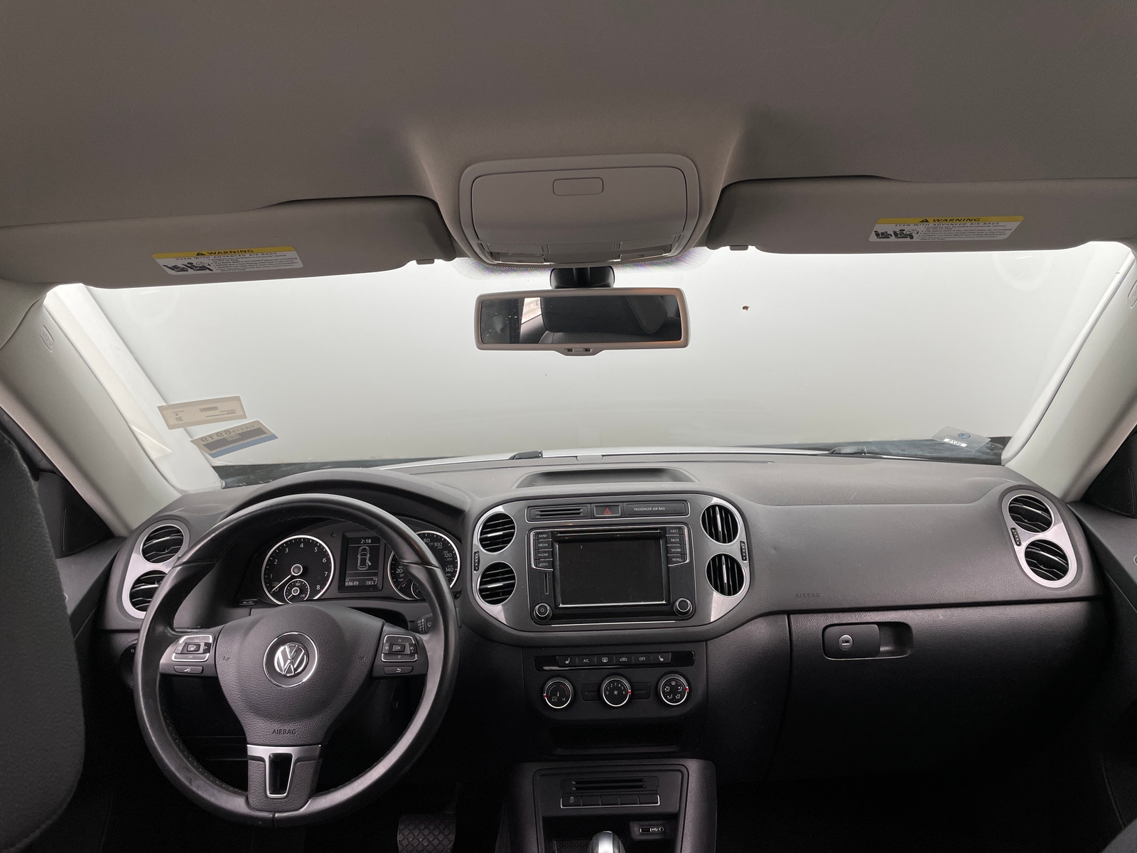 Thumbnail: 2017 Volkswagen Tiguan - 3
