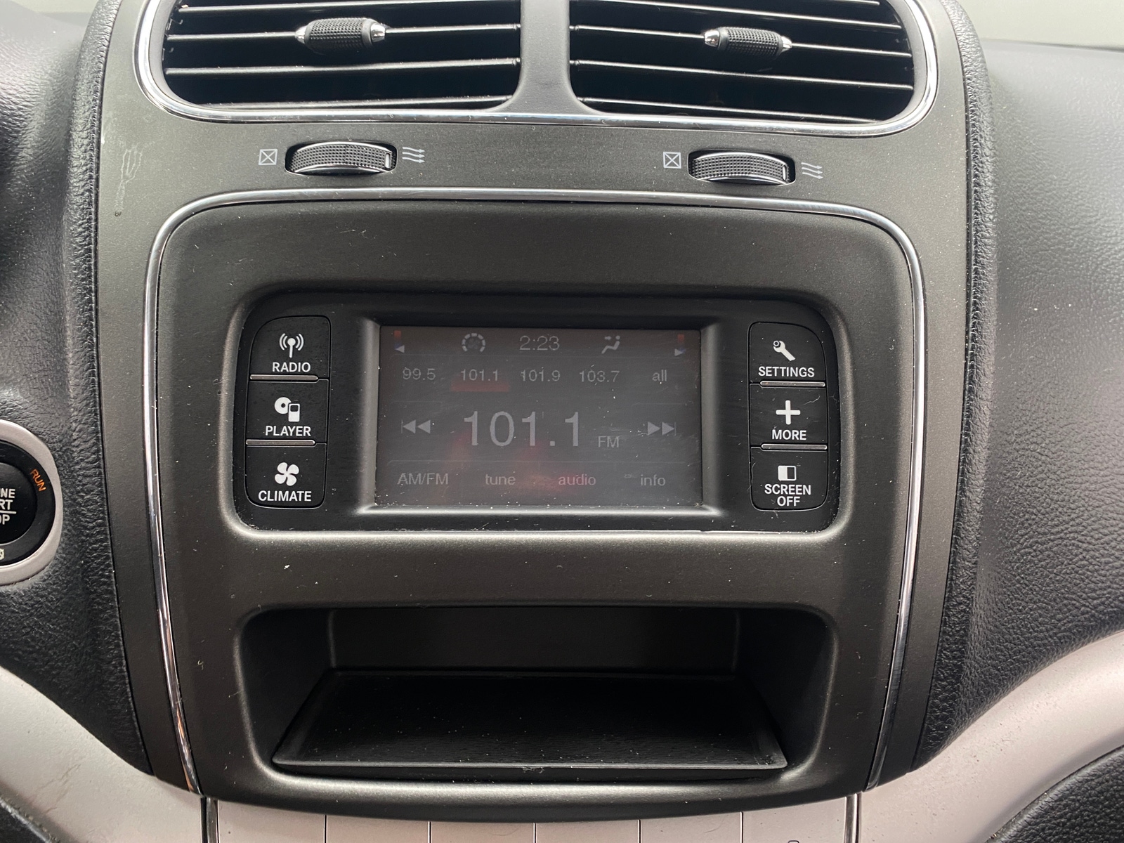 Thumbnail: 2020 Dodge Journey - 4