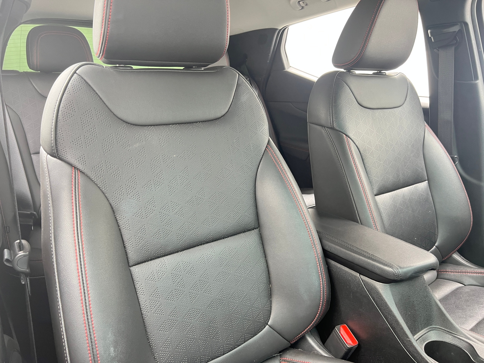 Thumbnail: 2023 Chevrolet Bolt EUV - 2