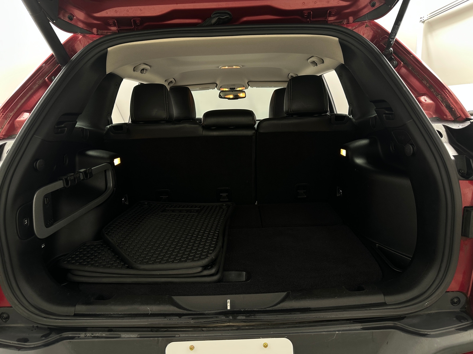 Thumbnail: 2015 Jeep Cherokee - 6