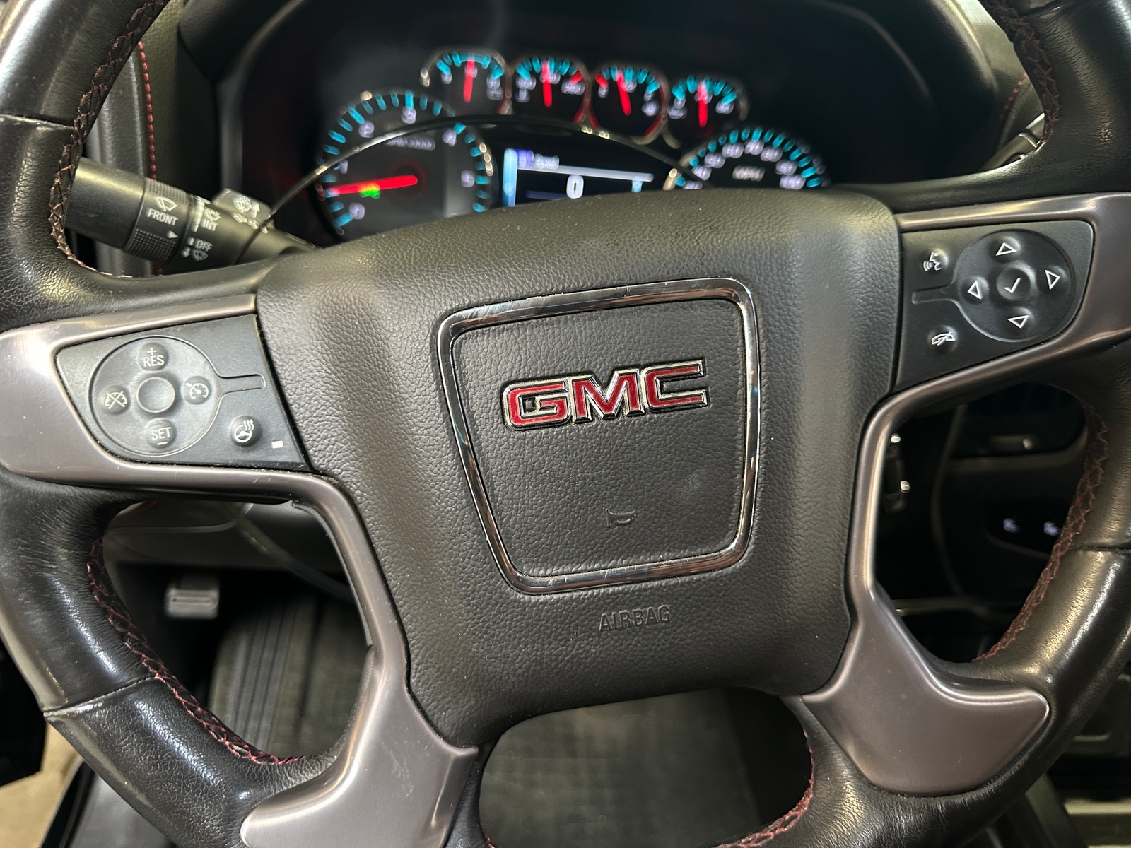 Thumbnail: 2017 GMC Sierra 1500 - 4