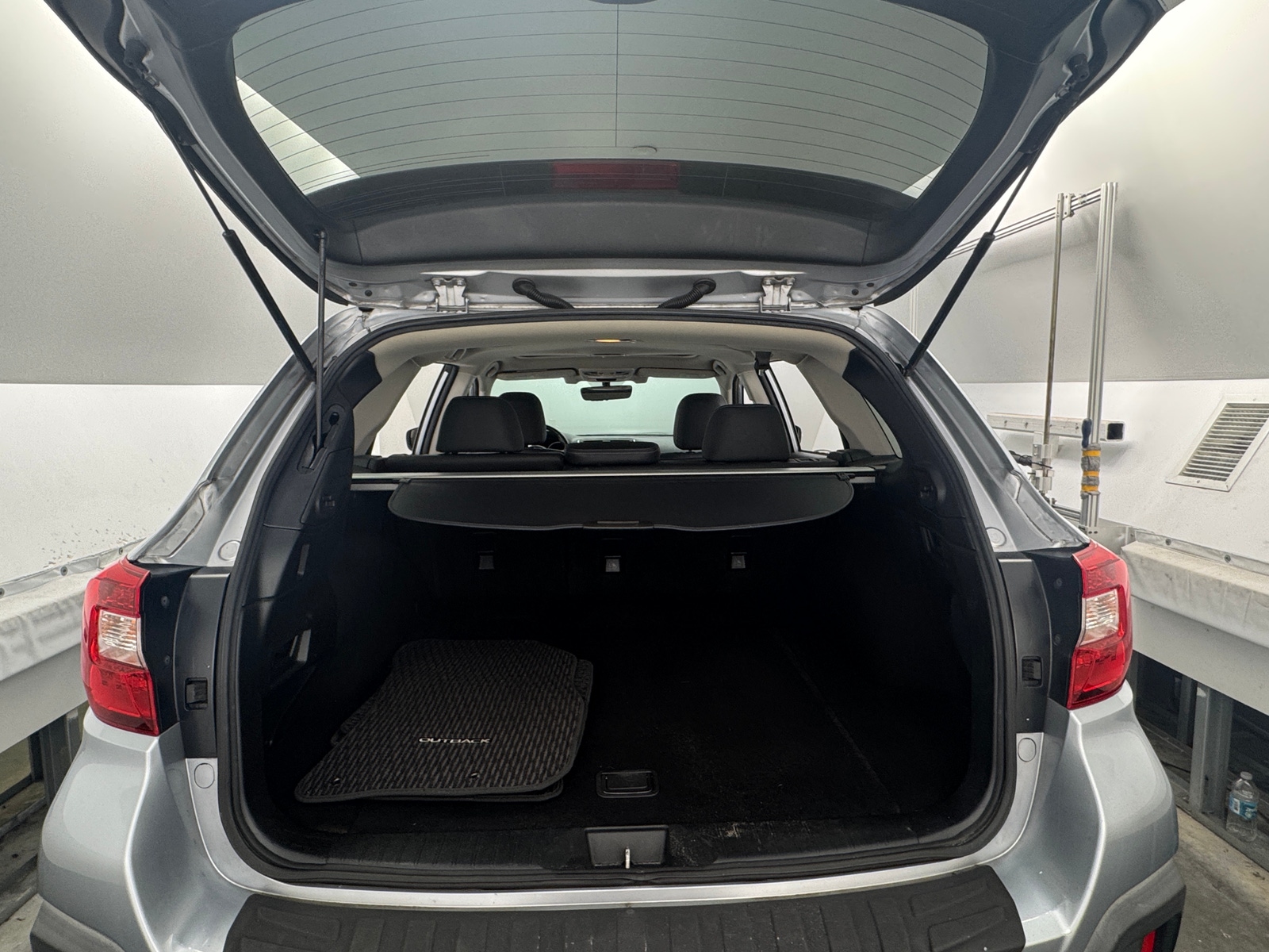 Thumbnail: 2018 Subaru Outback - 6