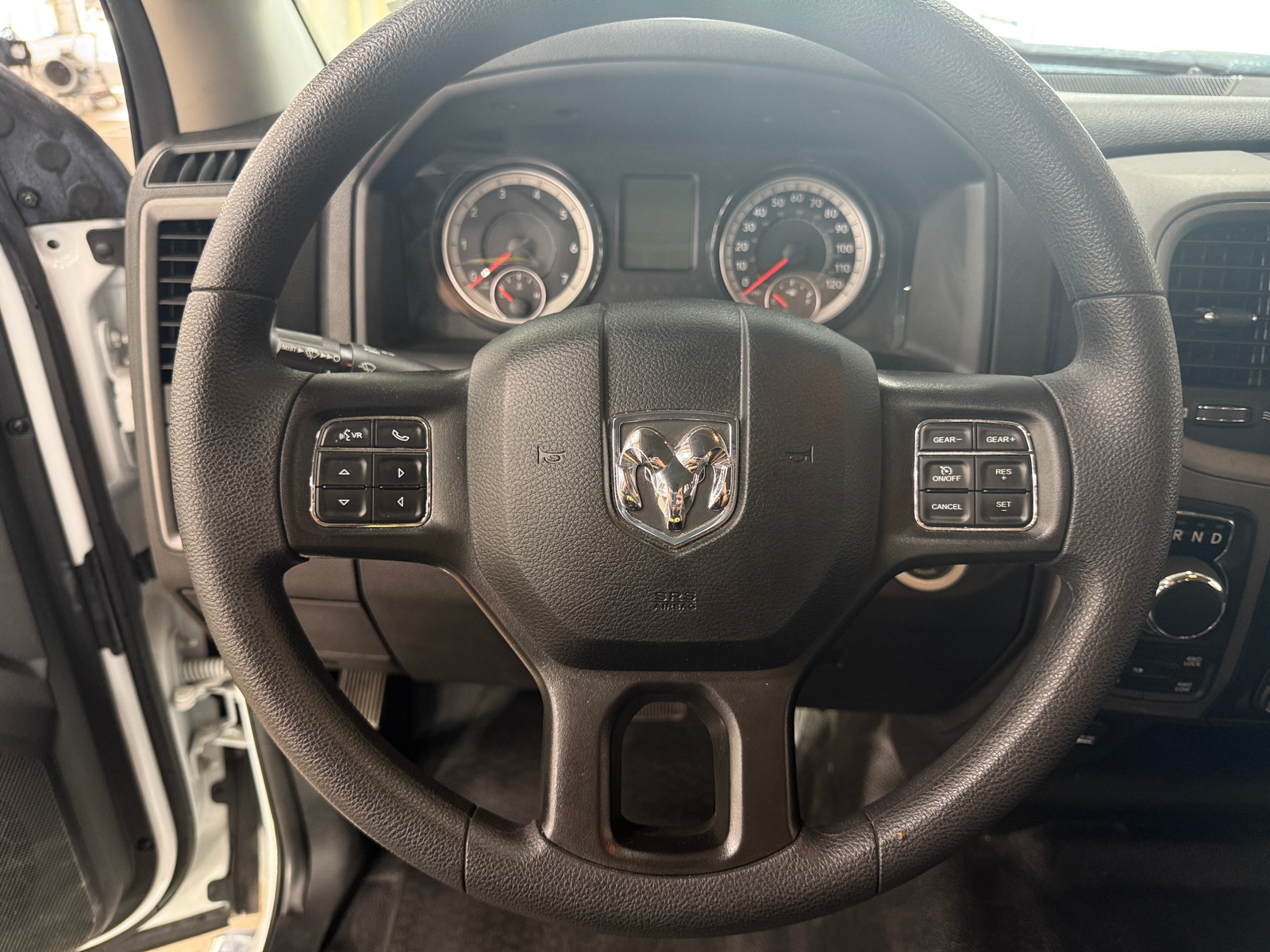 Thumbnail: 2022 RAM 1500 Classic - 4