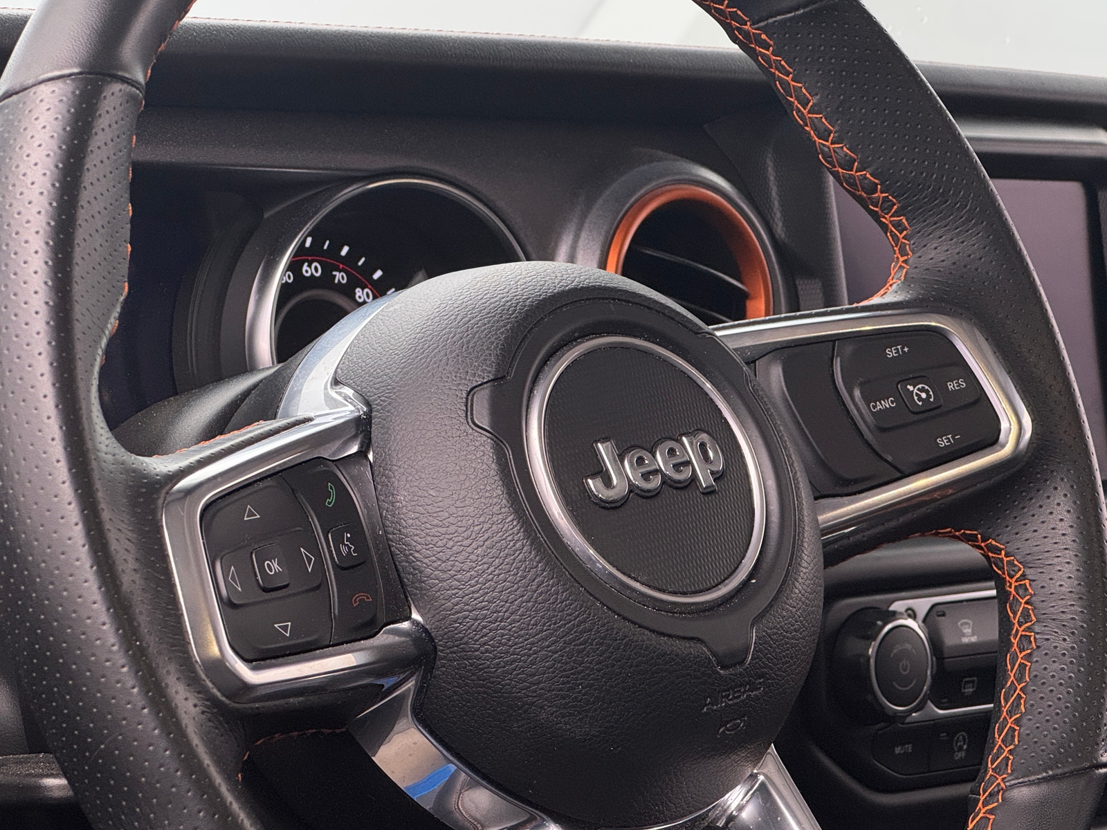 Thumbnail: 2022 Jeep Gladiator - 5