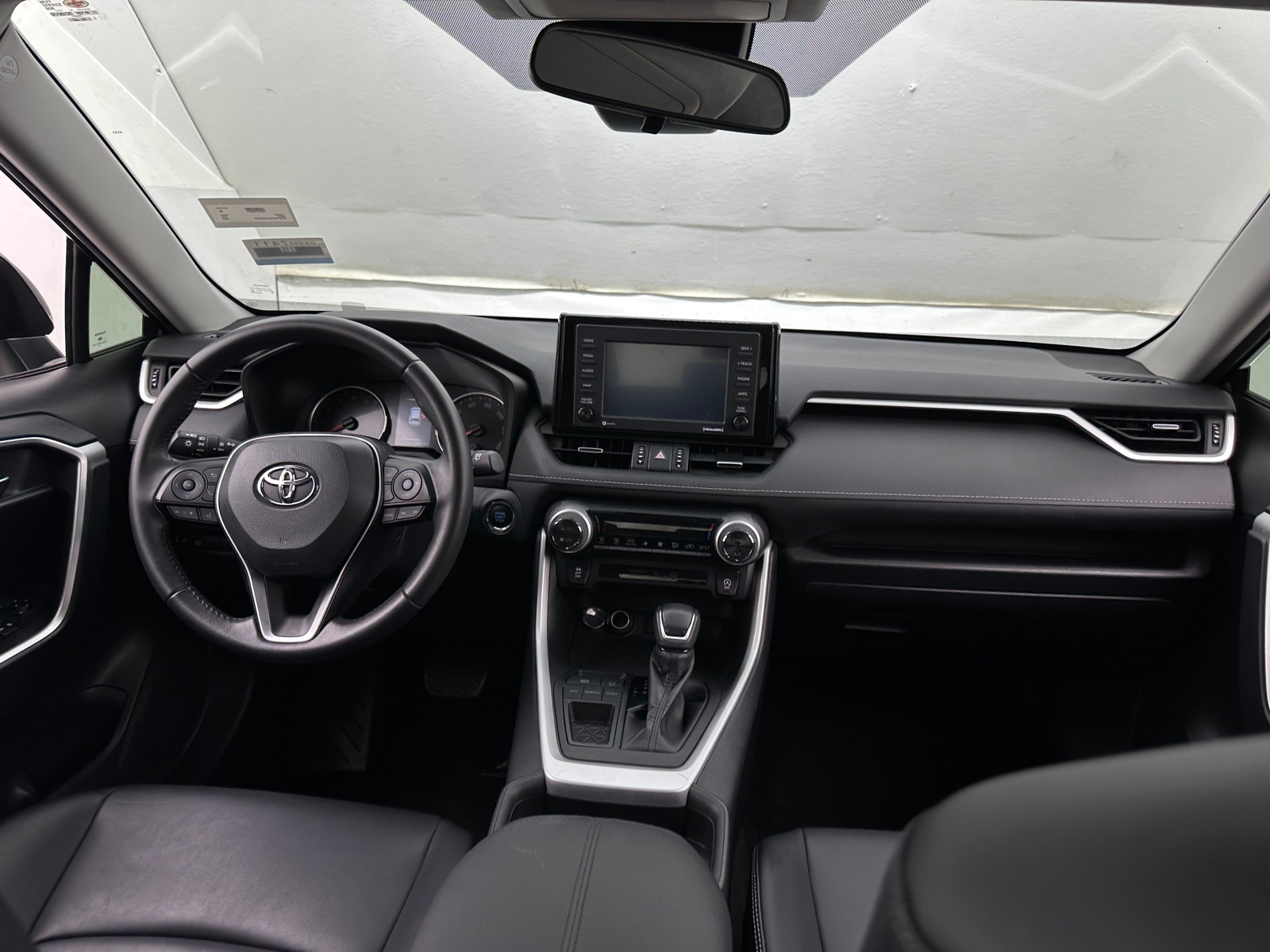 Thumbnail: 2020 Toyota RAV4 - 2