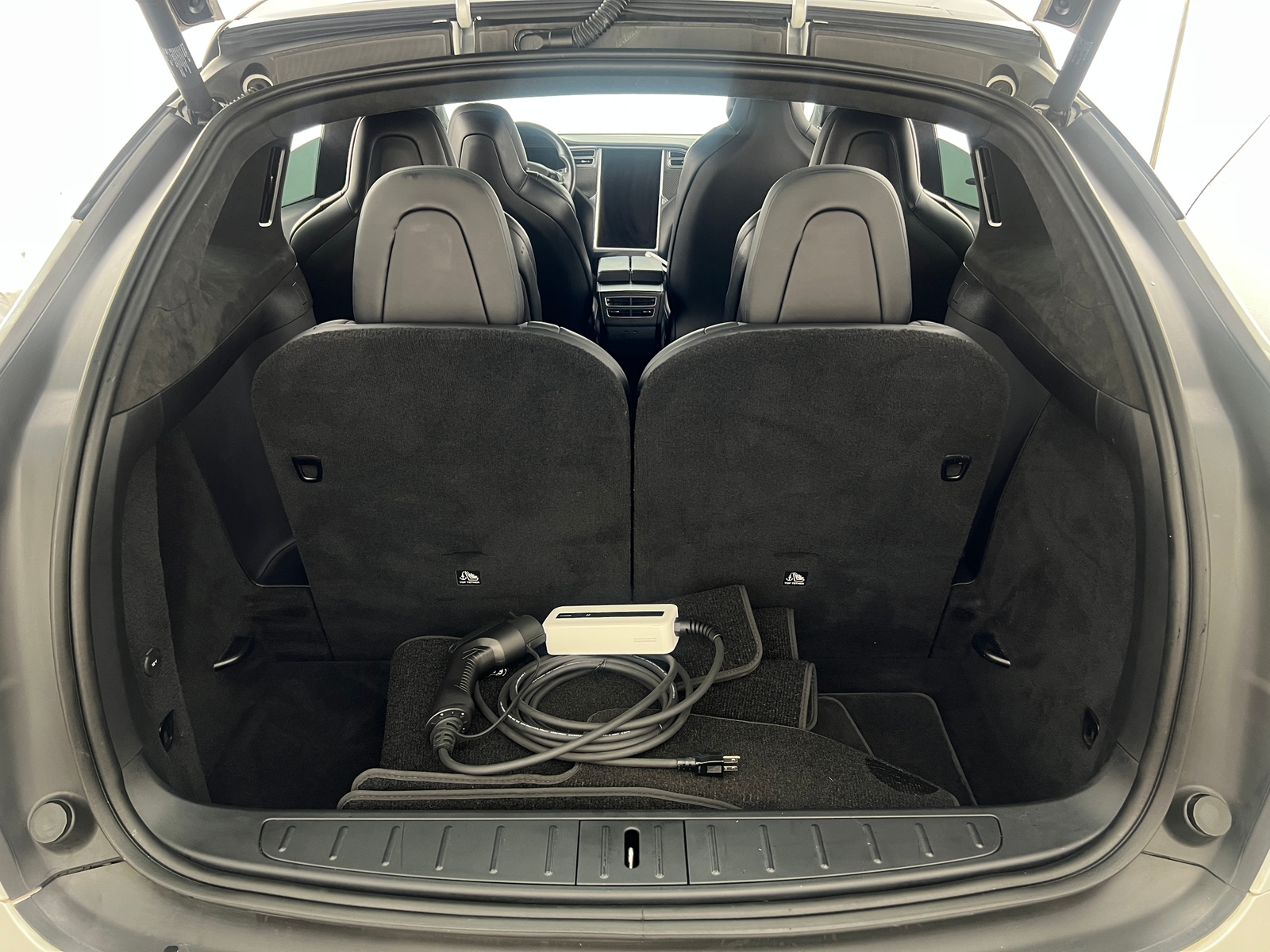Thumbnail: 2017 Tesla Model X - 6