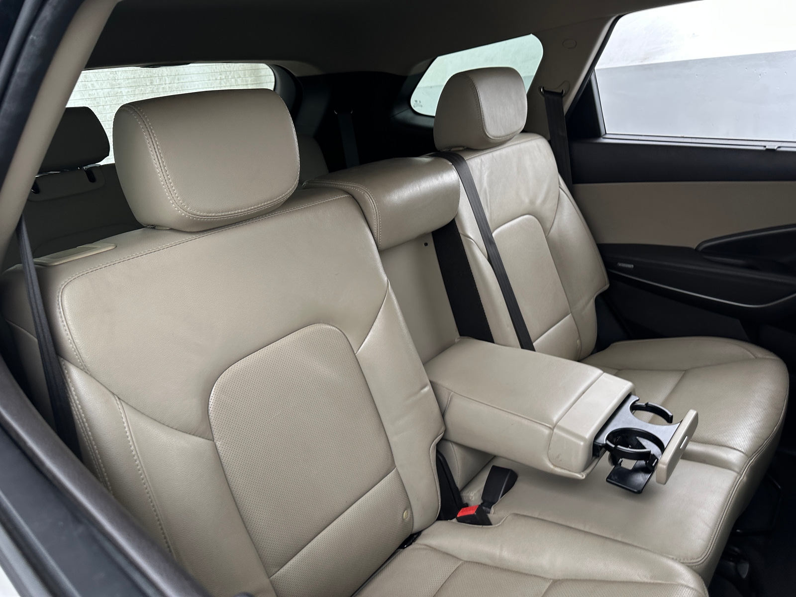 Thumbnail: 2017 Hyundai Santa Fe - 5