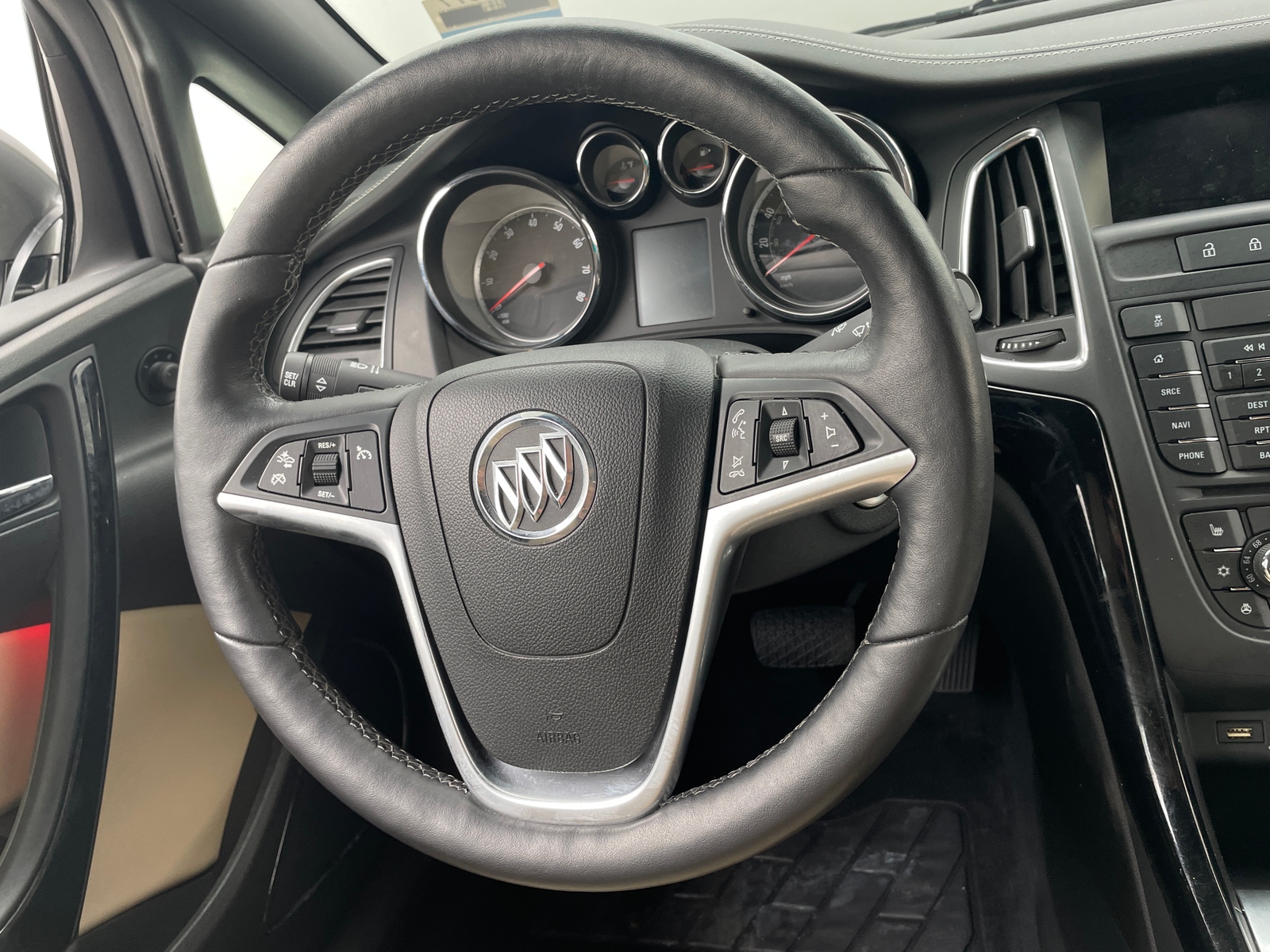 Thumbnail: 2018 Buick Cascada - 4