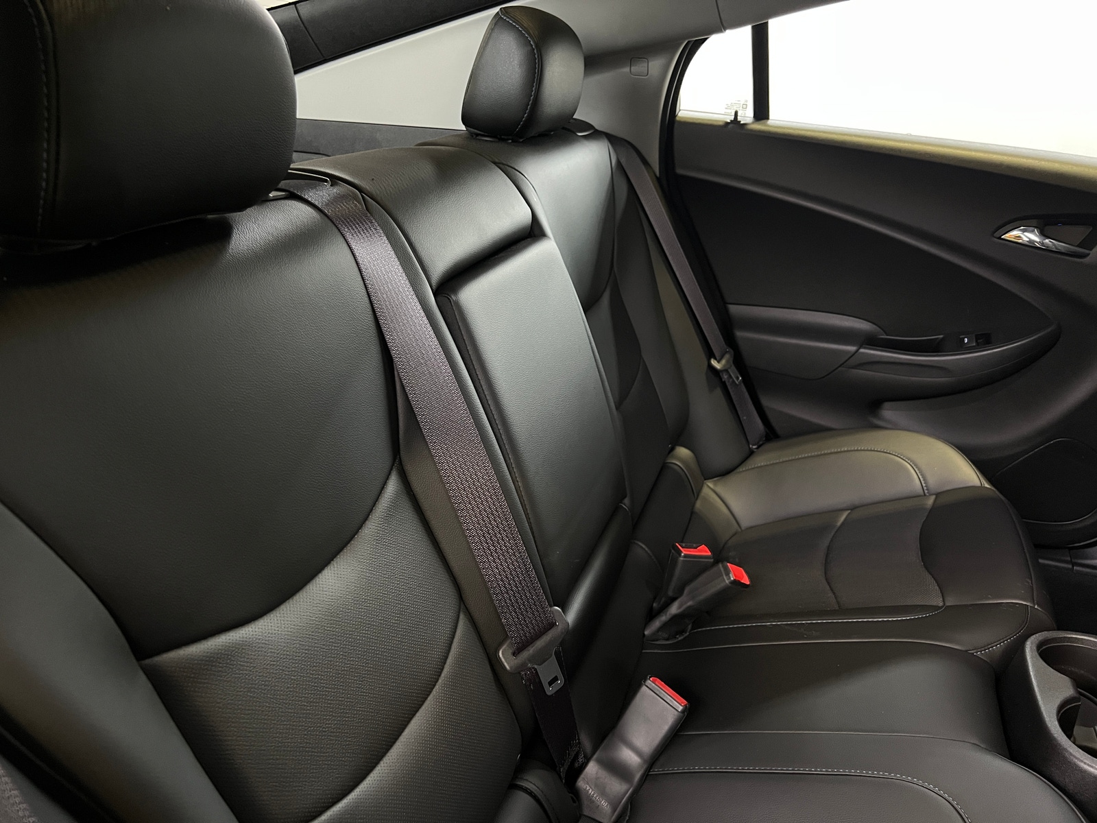 Thumbnail: 2017 Chevrolet Volt - 5