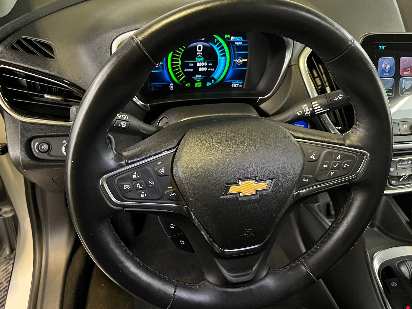 Thumbnail: 2017 Chevrolet Volt - 4