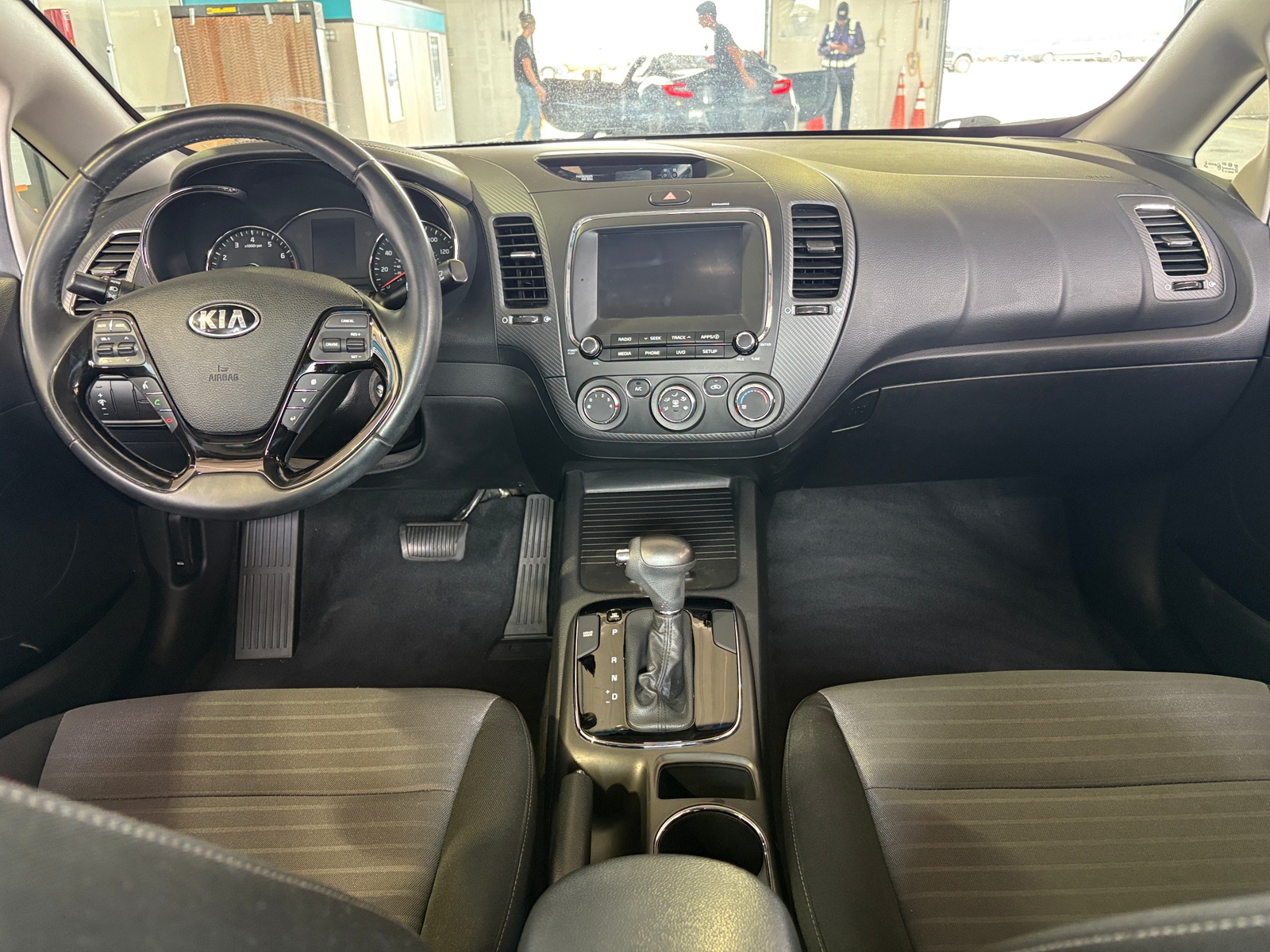 Thumbnail: 2018 Kia Forte - 3