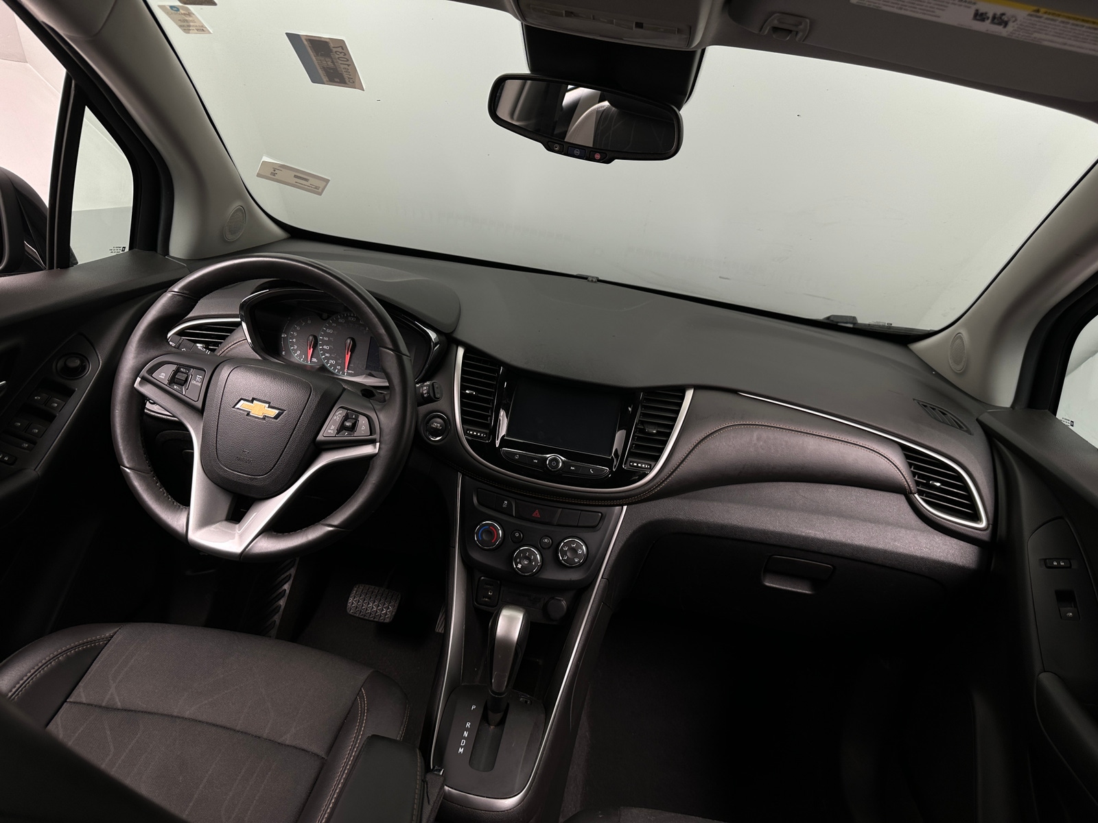 Thumbnail: 2017 Chevrolet Trax - 3