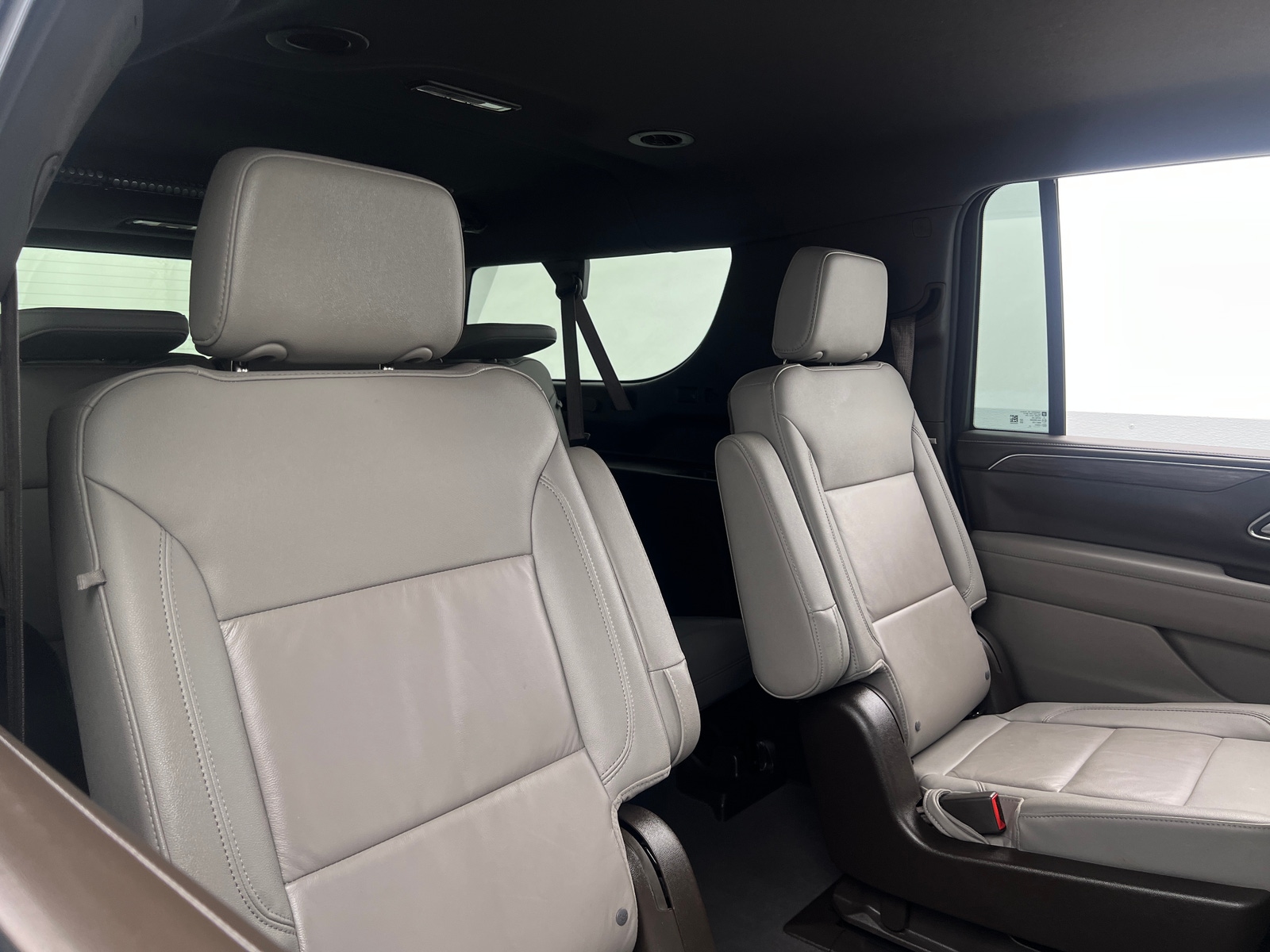 Thumbnail: 2022 Chevrolet Suburban - 5