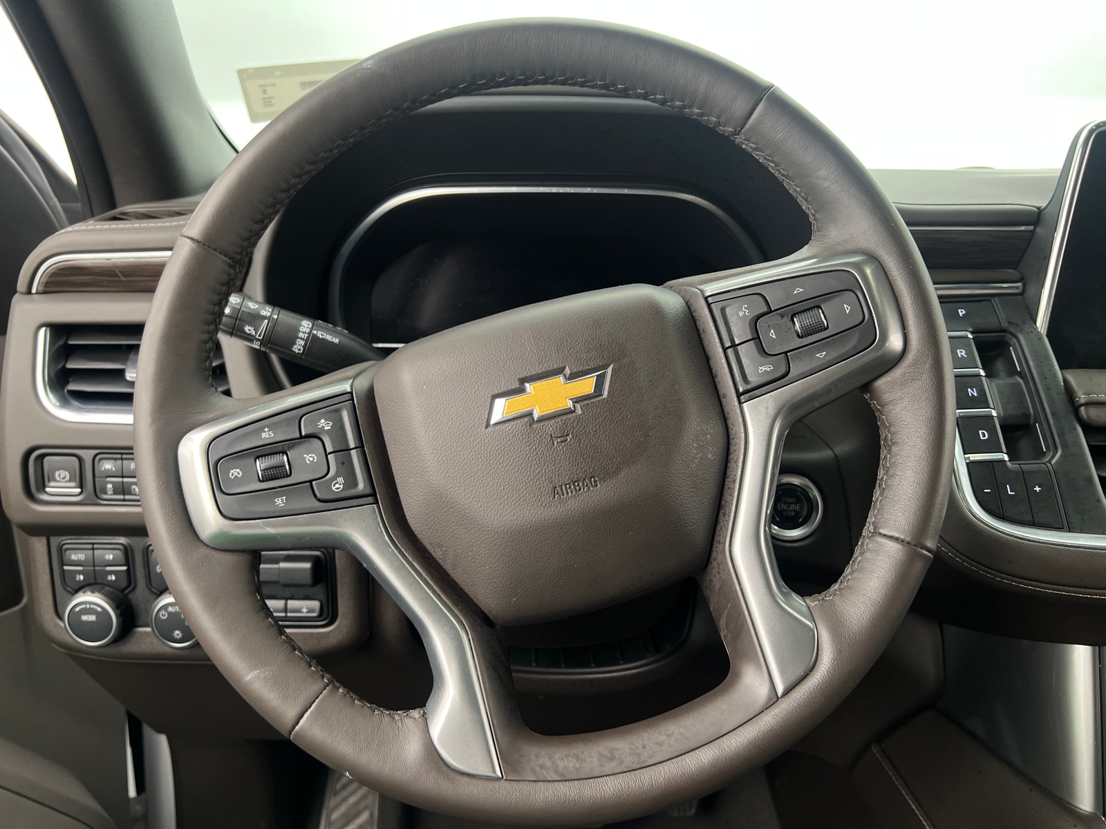 Thumbnail: 2022 Chevrolet Suburban - 4