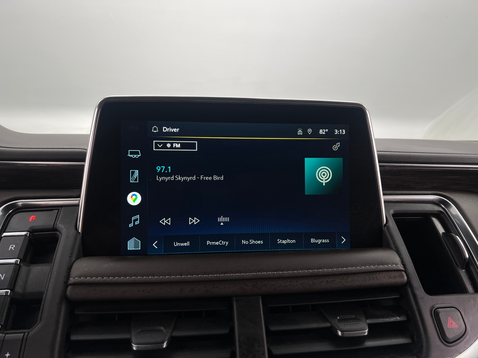 Thumbnail: 2022 Chevrolet Suburban - 3