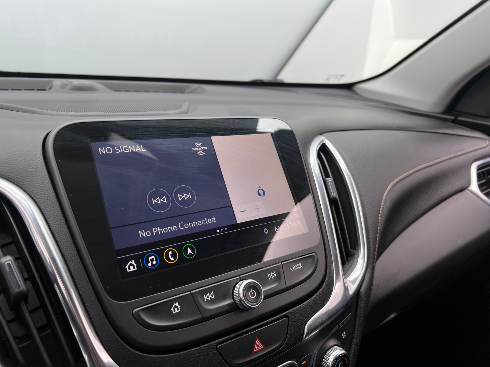 Thumbnail: 2020 Chevrolet Equinox - 3