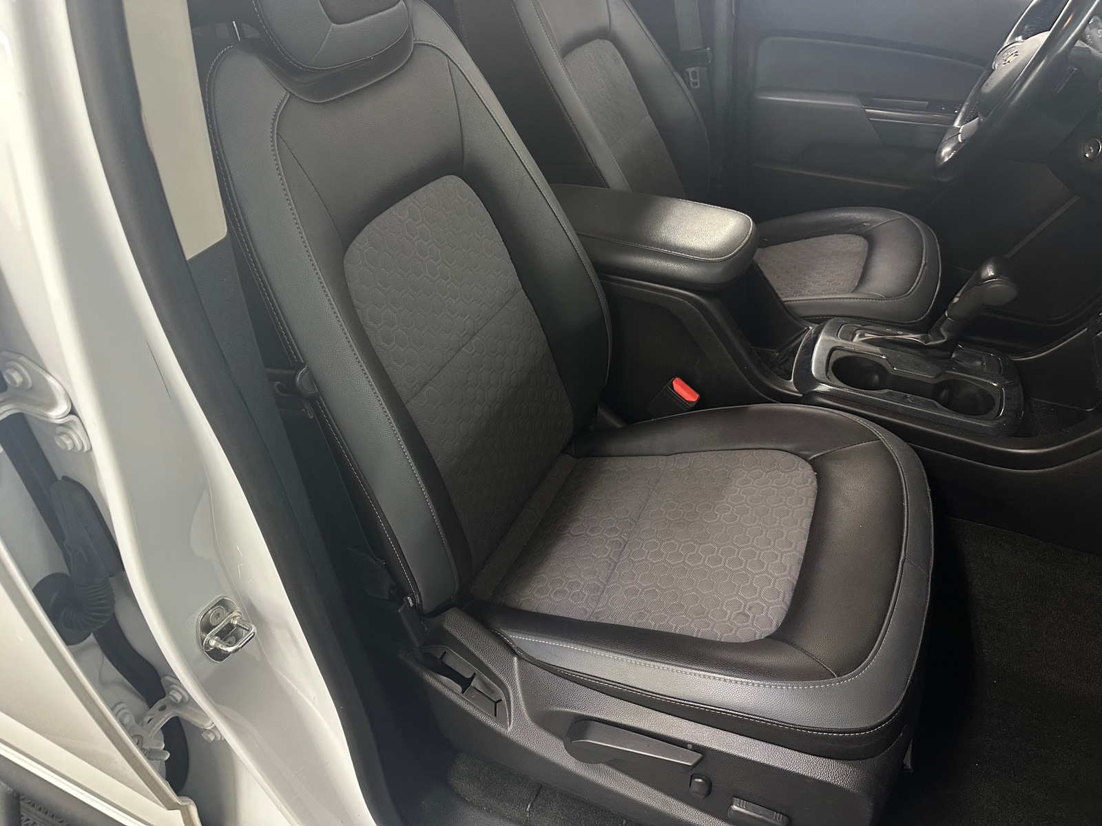 Thumbnail: 2018 Chevrolet Colorado - 2
